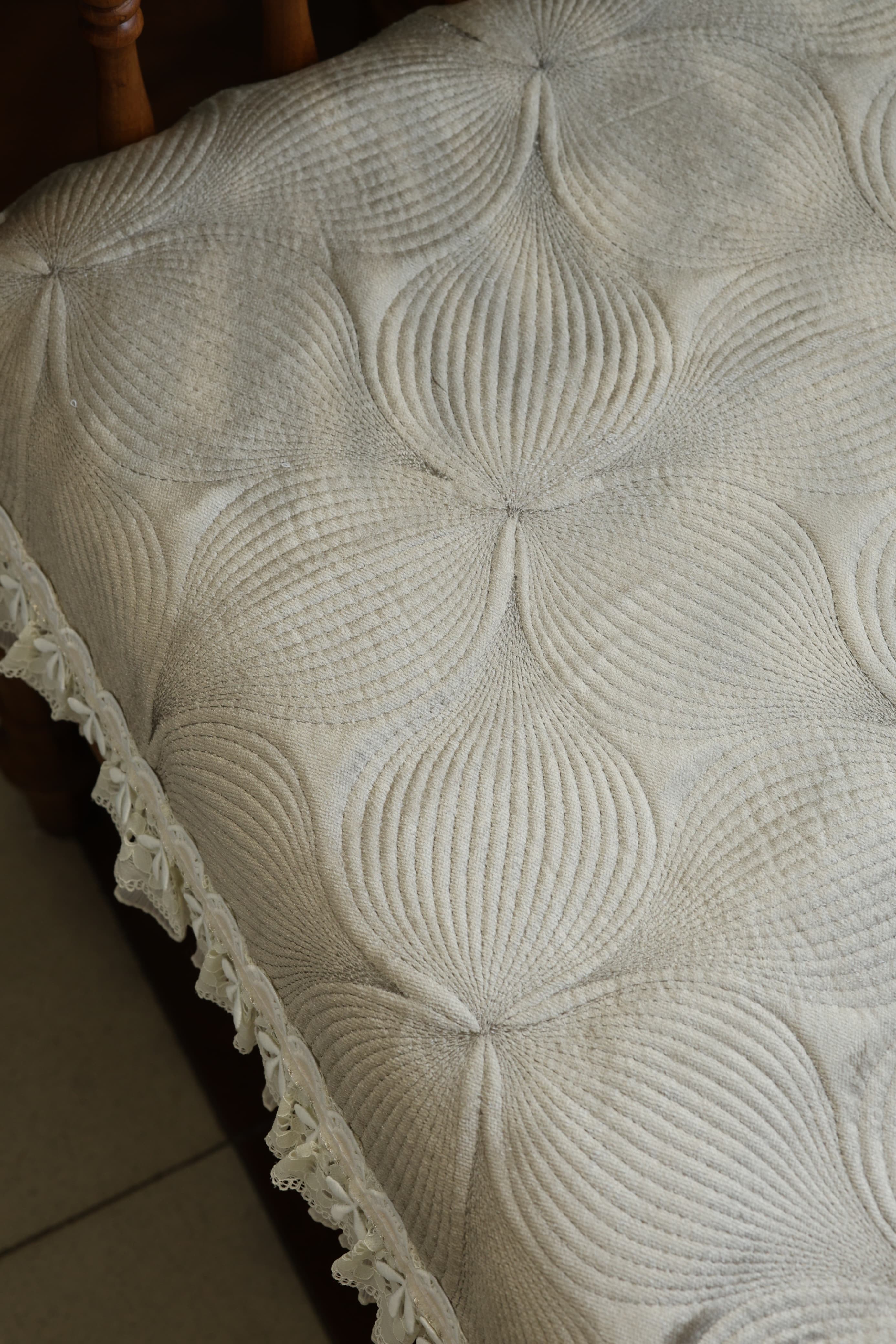 Sofa protector -  description