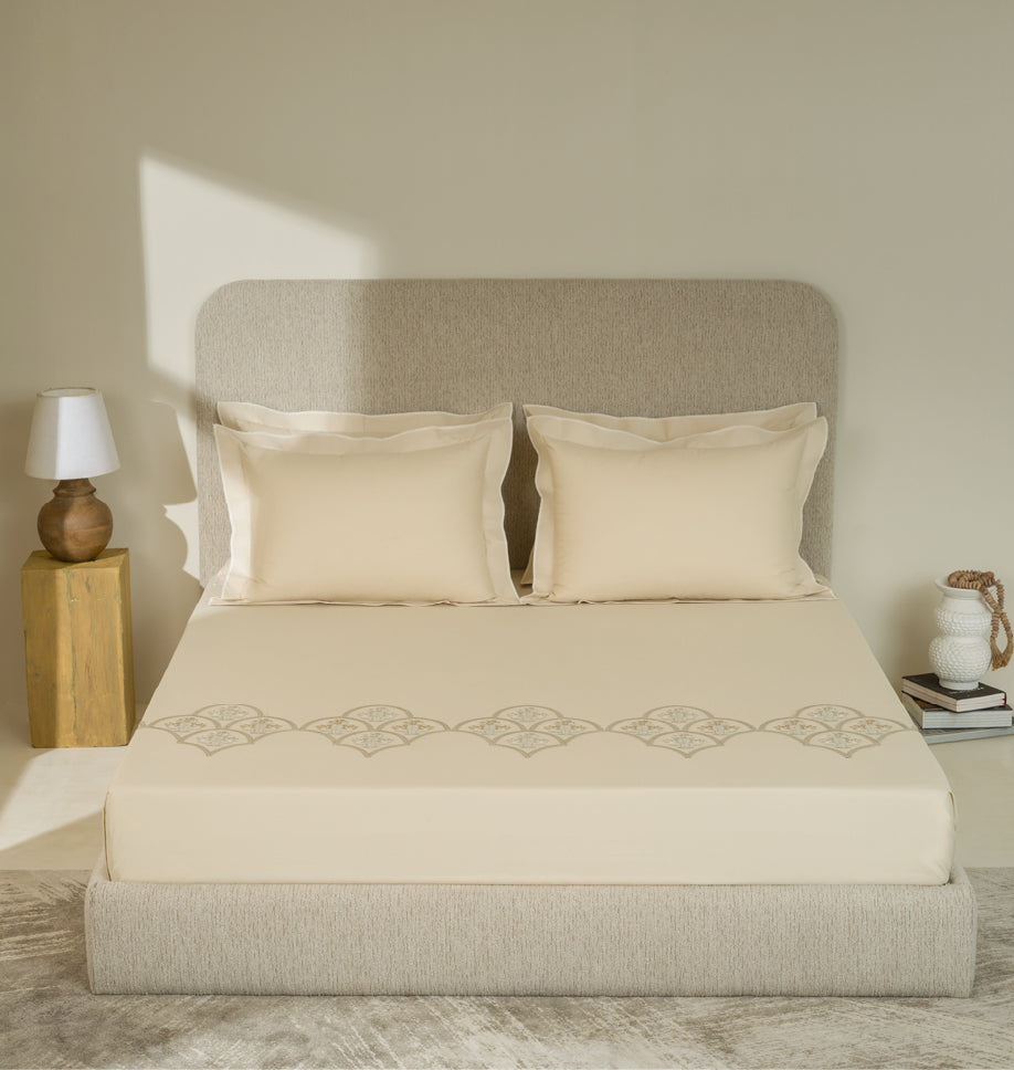 Bedsheets - King Premium machine embroidery bedsheets sansaar