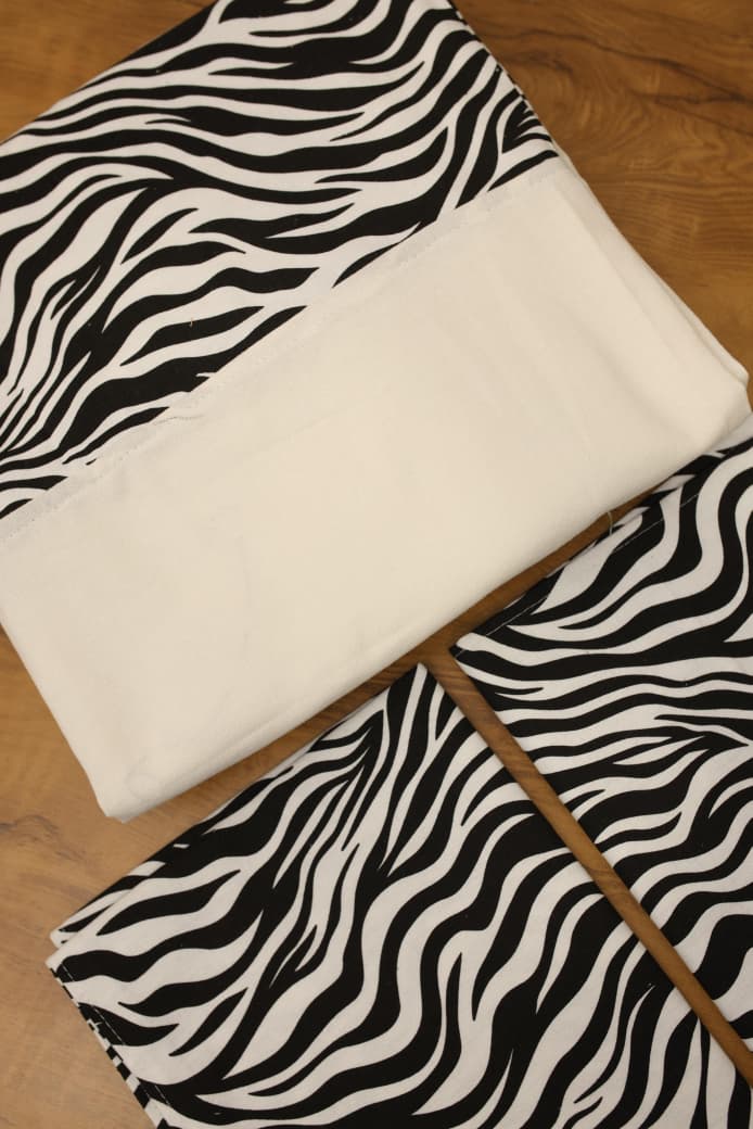 Bedsheets - King daily use border bedsheets