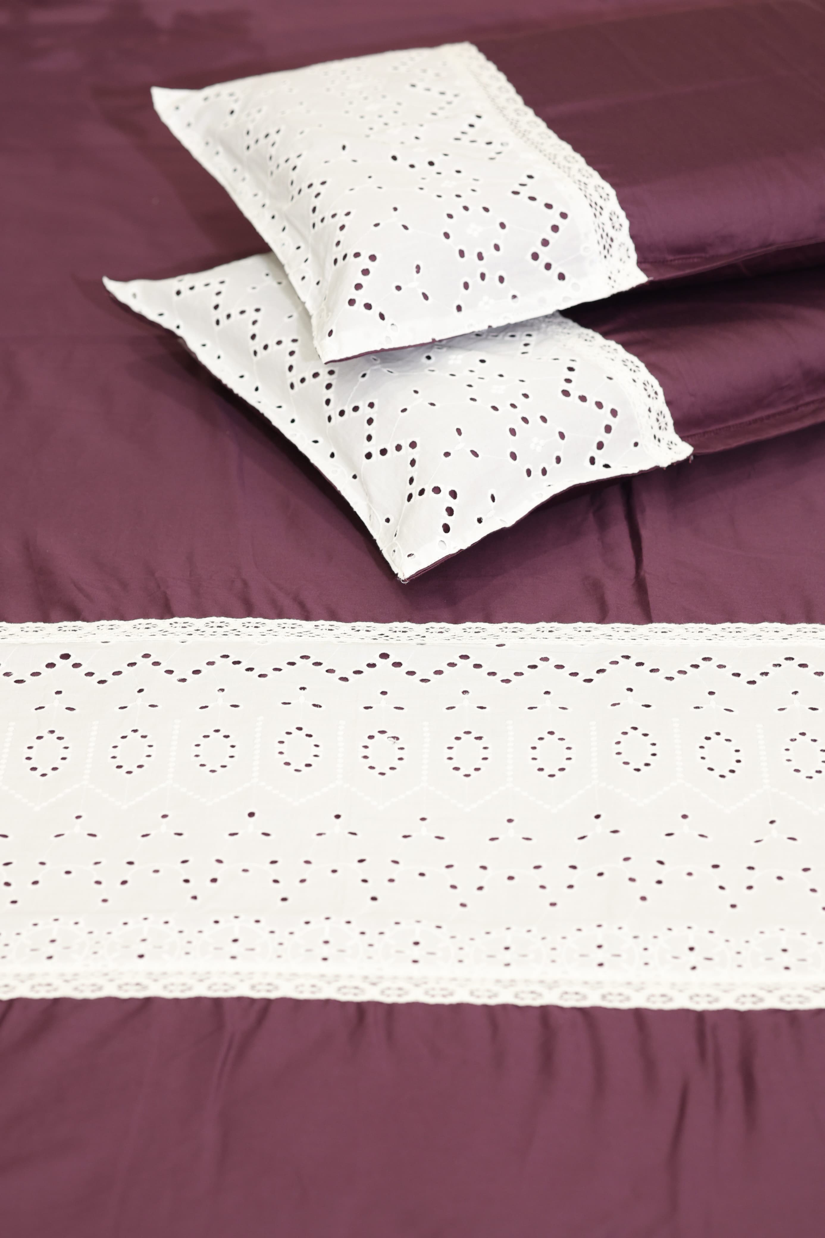 Bedsheets - Premium designer king bedsheets dd lace