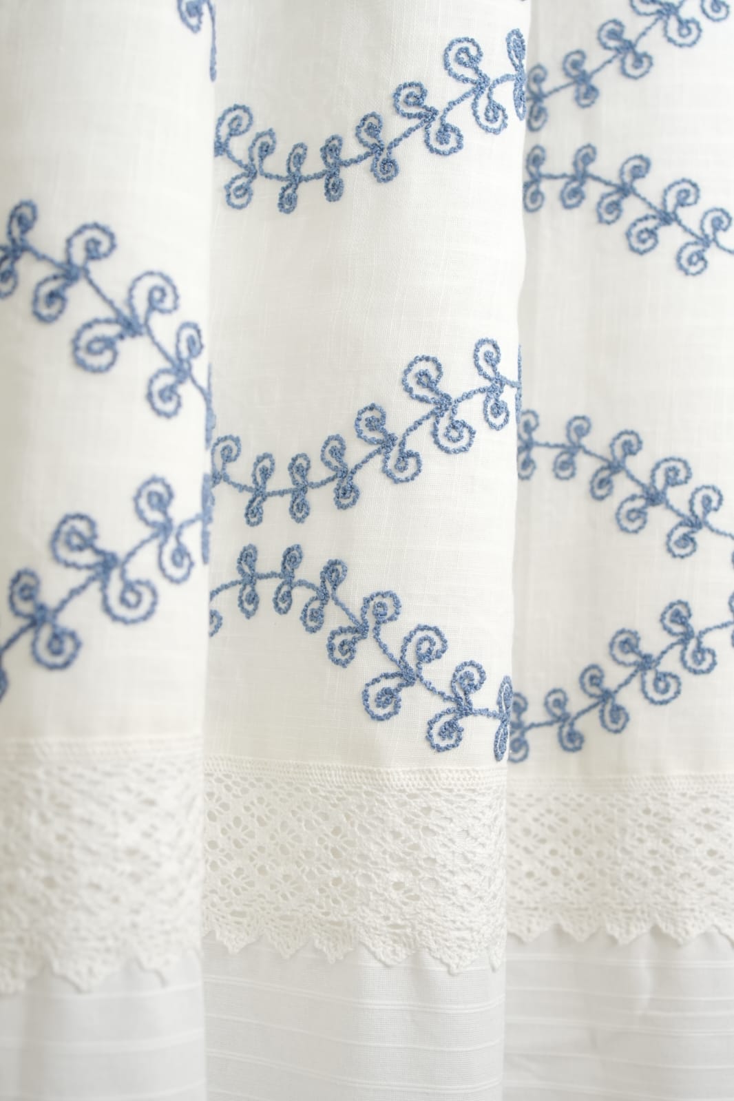Curtains-Premium embroidery designer curtains(bottom plain fabric not stripe)