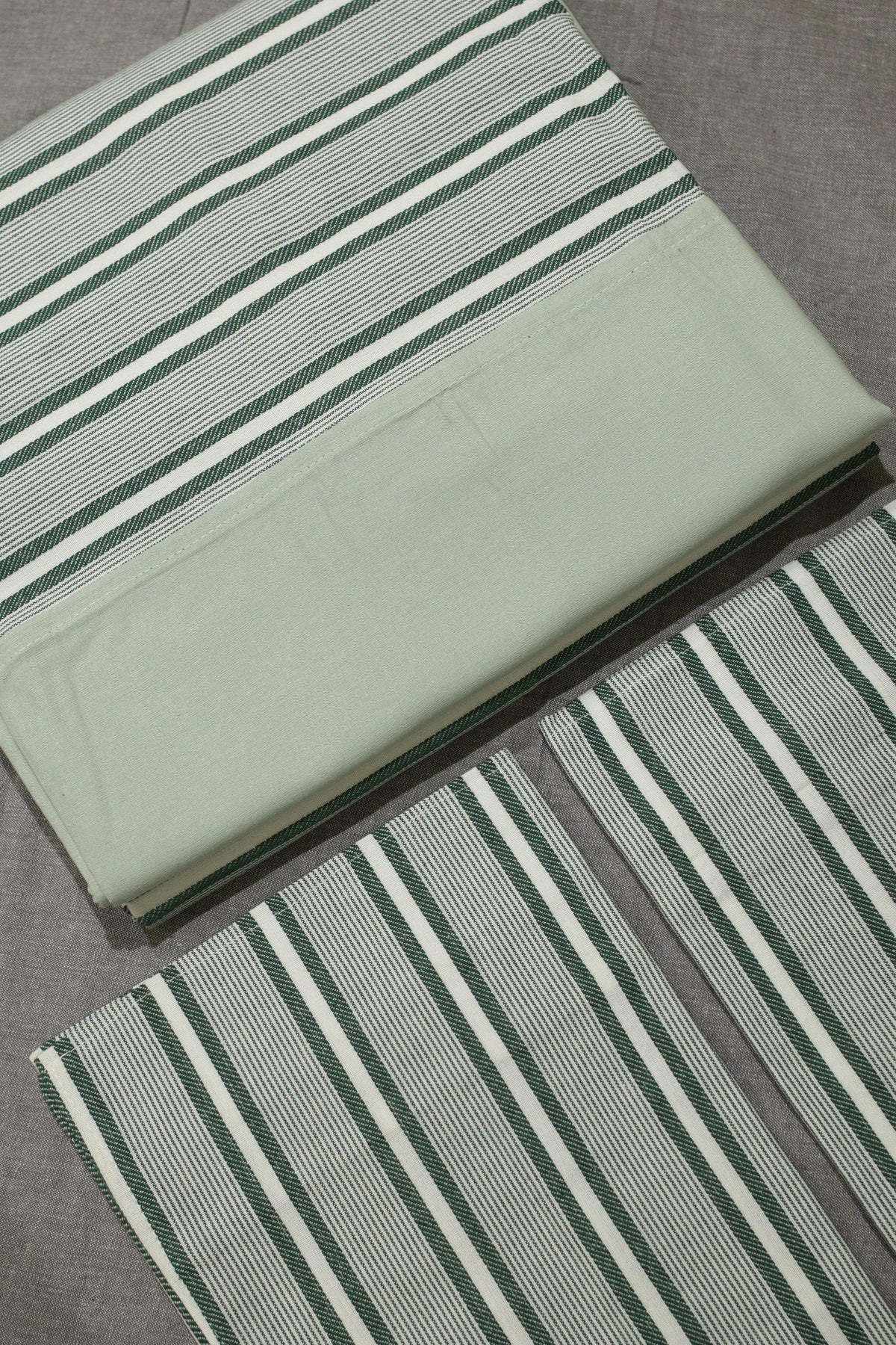 Bedsheets - King Daily use border bedsheets
