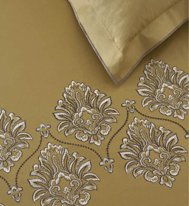 Bedsheets-Premium machine embroidered bedsheets clearance sale