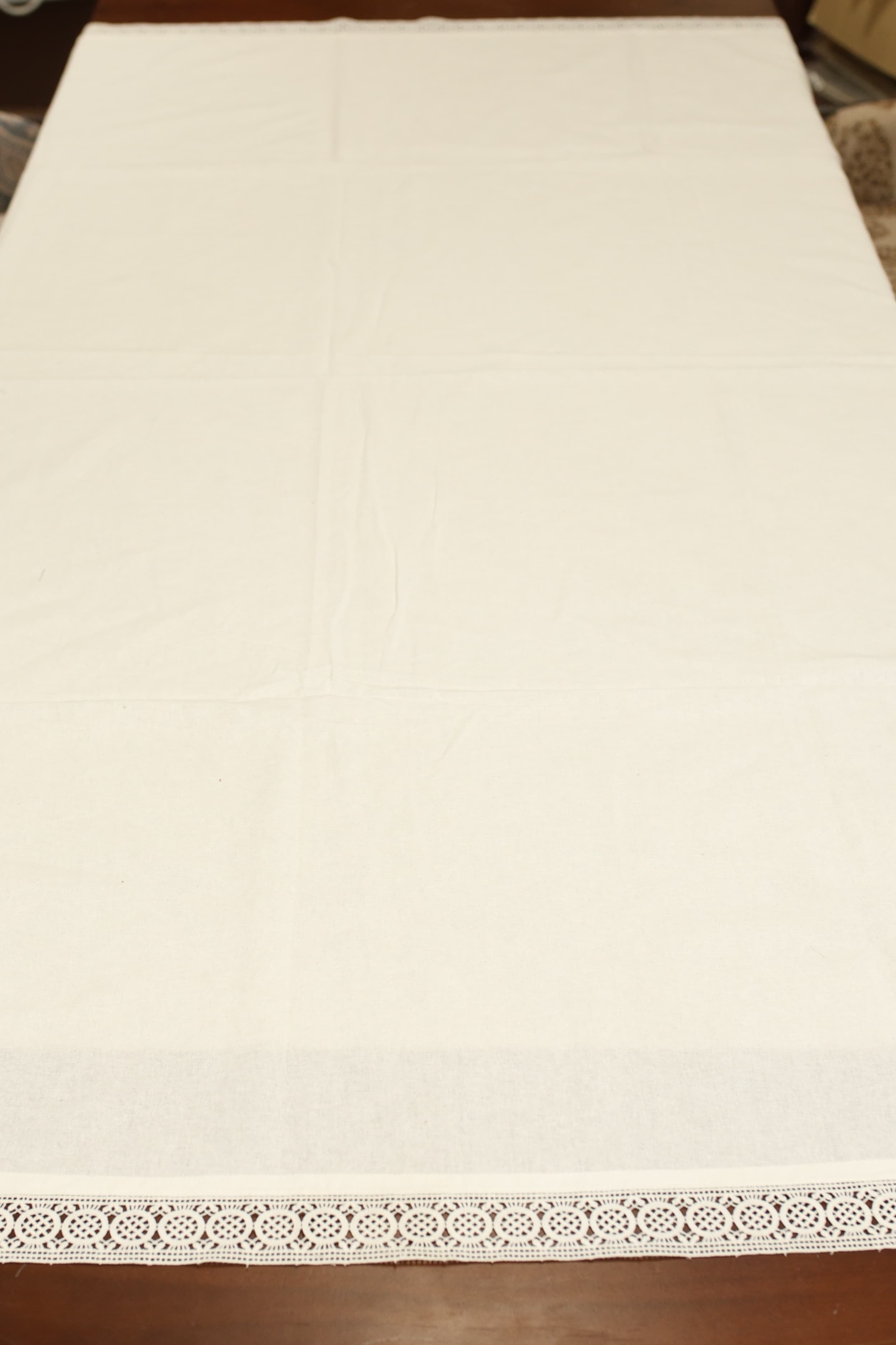 Table cloths - 6 seater Xmas edition