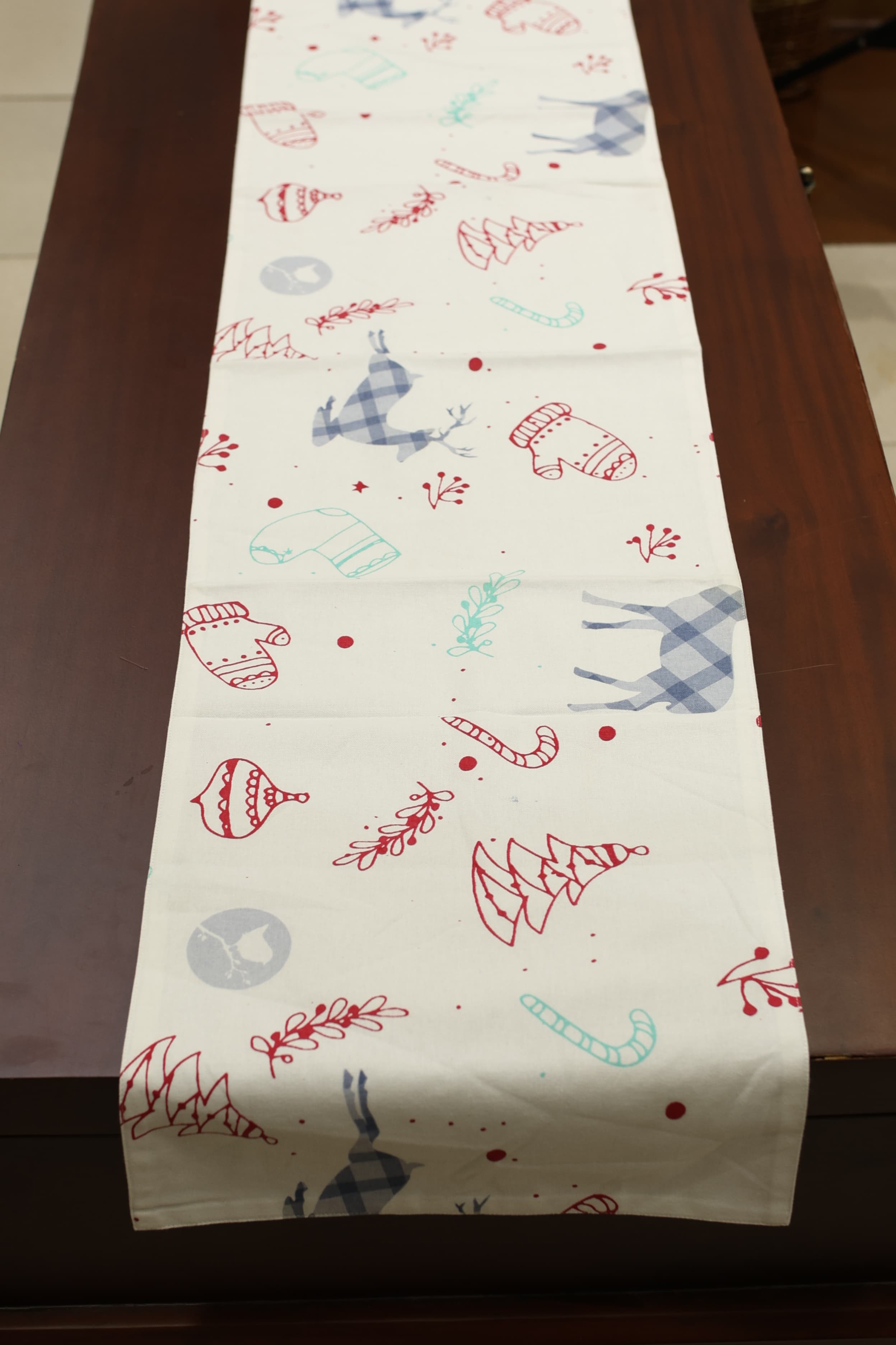 Table Runner - 4 Seater Xmas edition