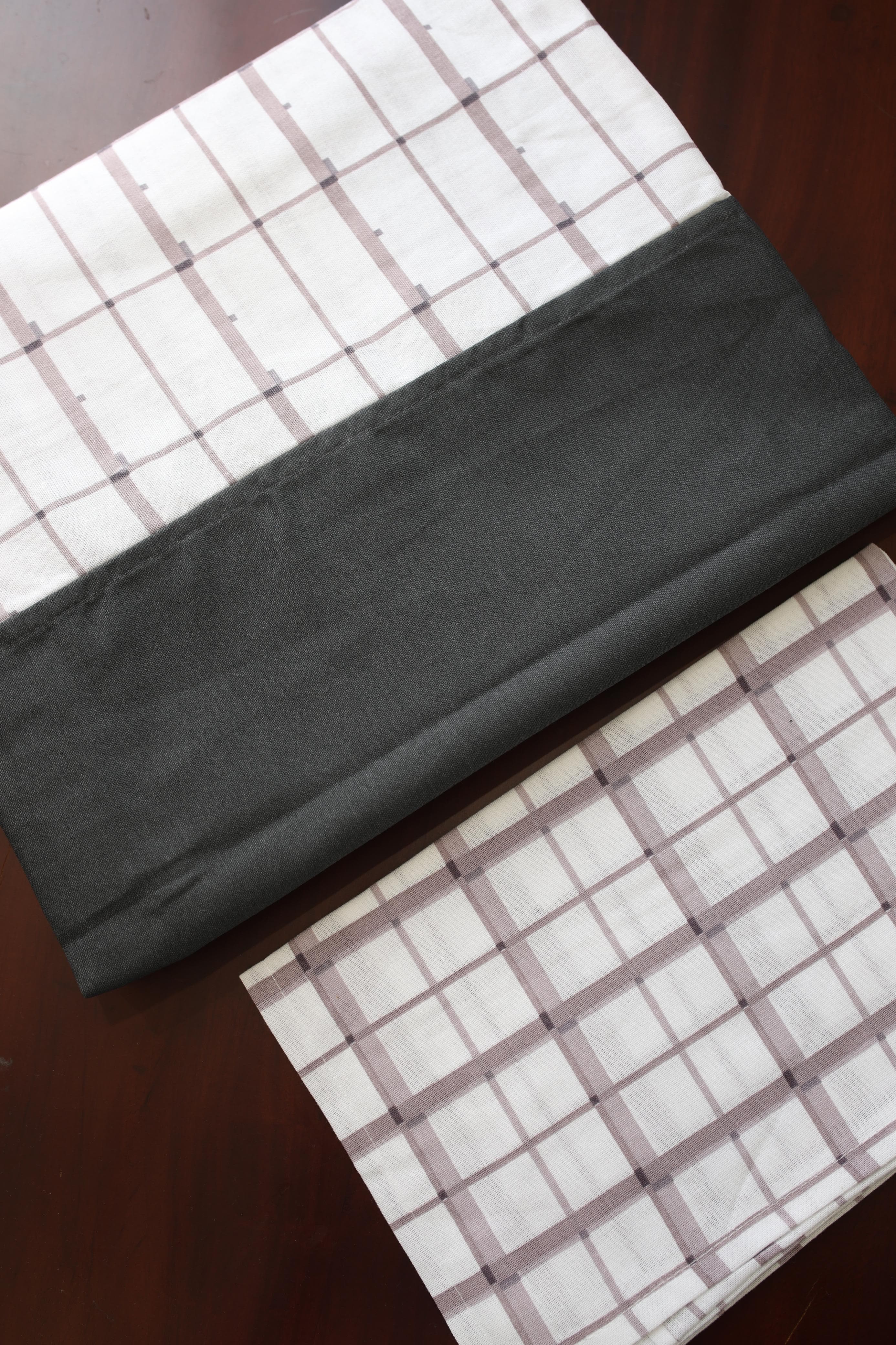 Bedsheets - Queen daily use border bedsheets