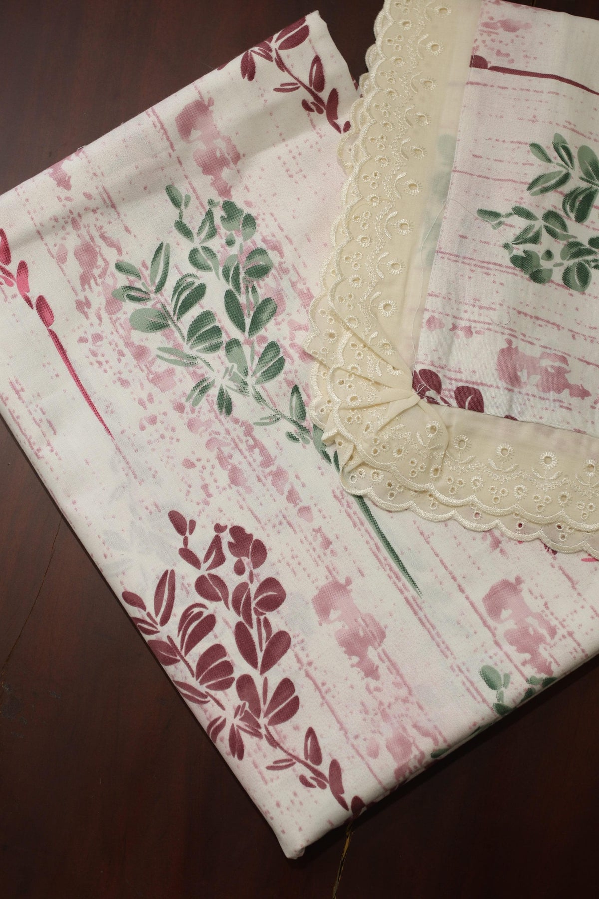 Bedsheets - Queen soft cotton lace bedsheets flora & lace