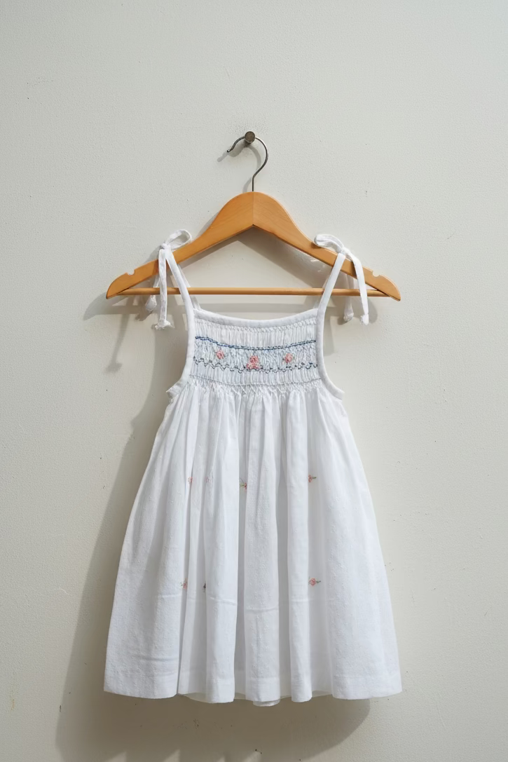 Kids smocked dress 6-10 months