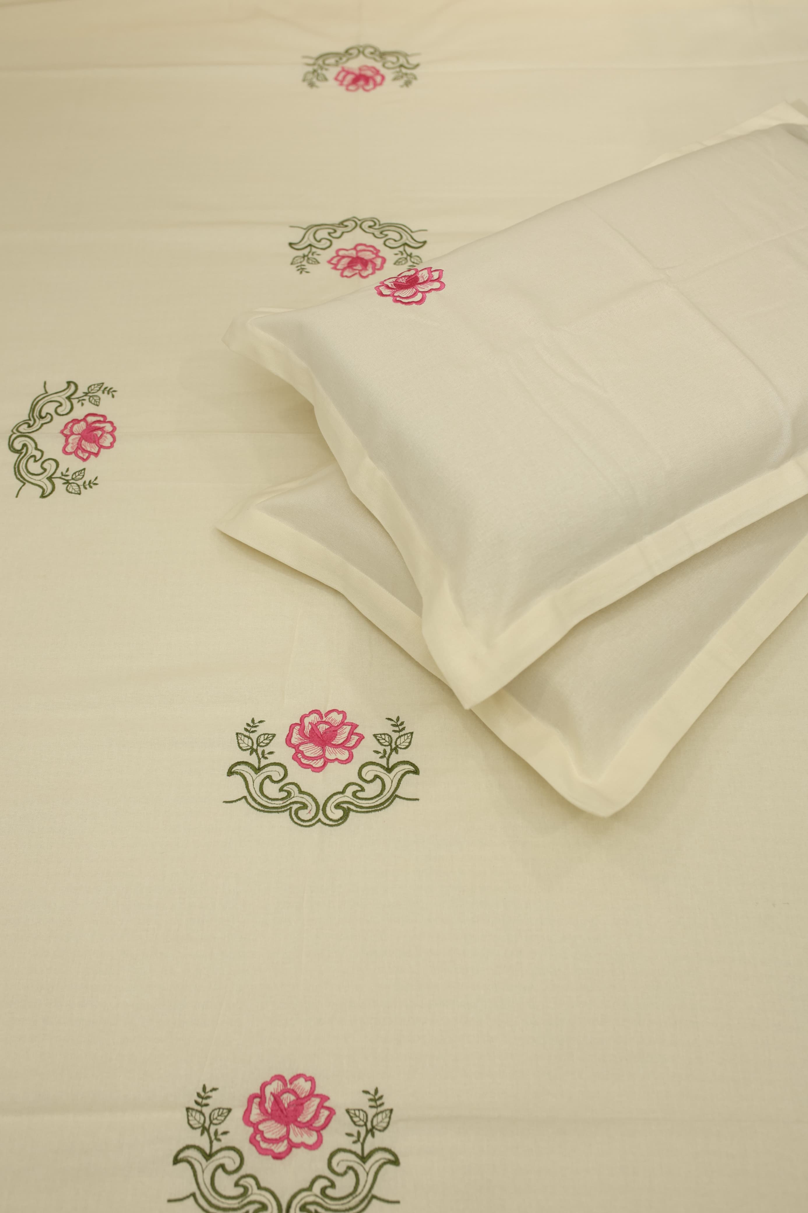 Bedsheets - Queen Premium machine embroidery bedspread off white base
