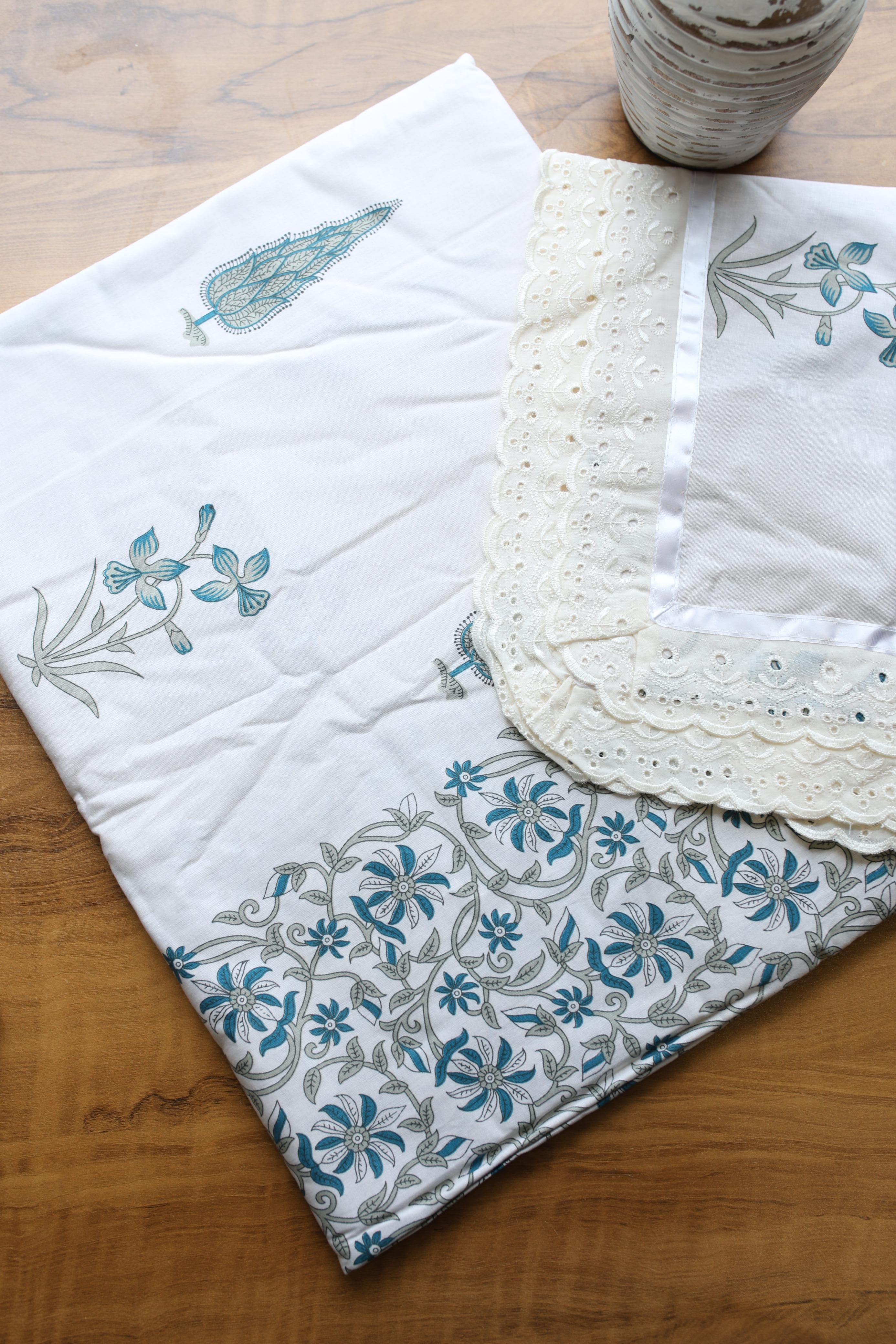 Bedsheets - Queen soft cotton lace bedsheets flora & lace