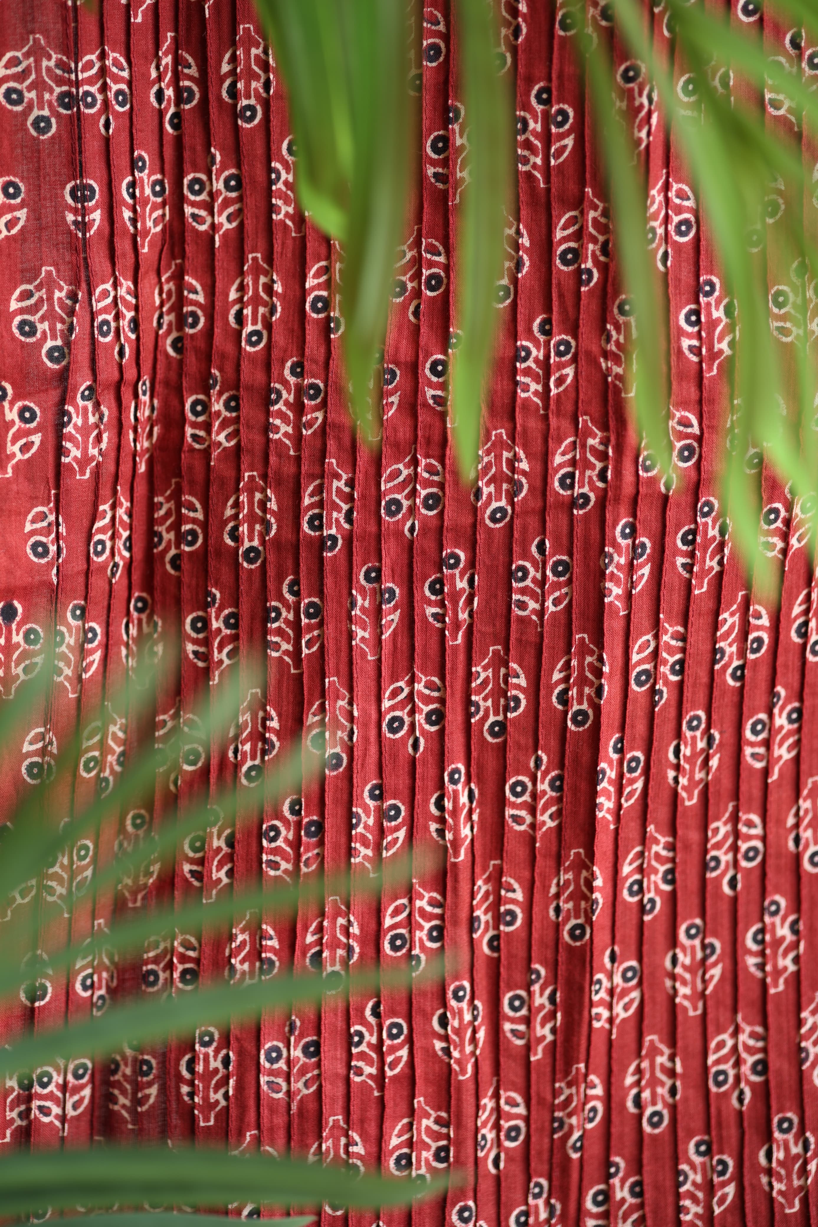 Fabrics - pintuck Handblock kurti cotton fabric offer sale