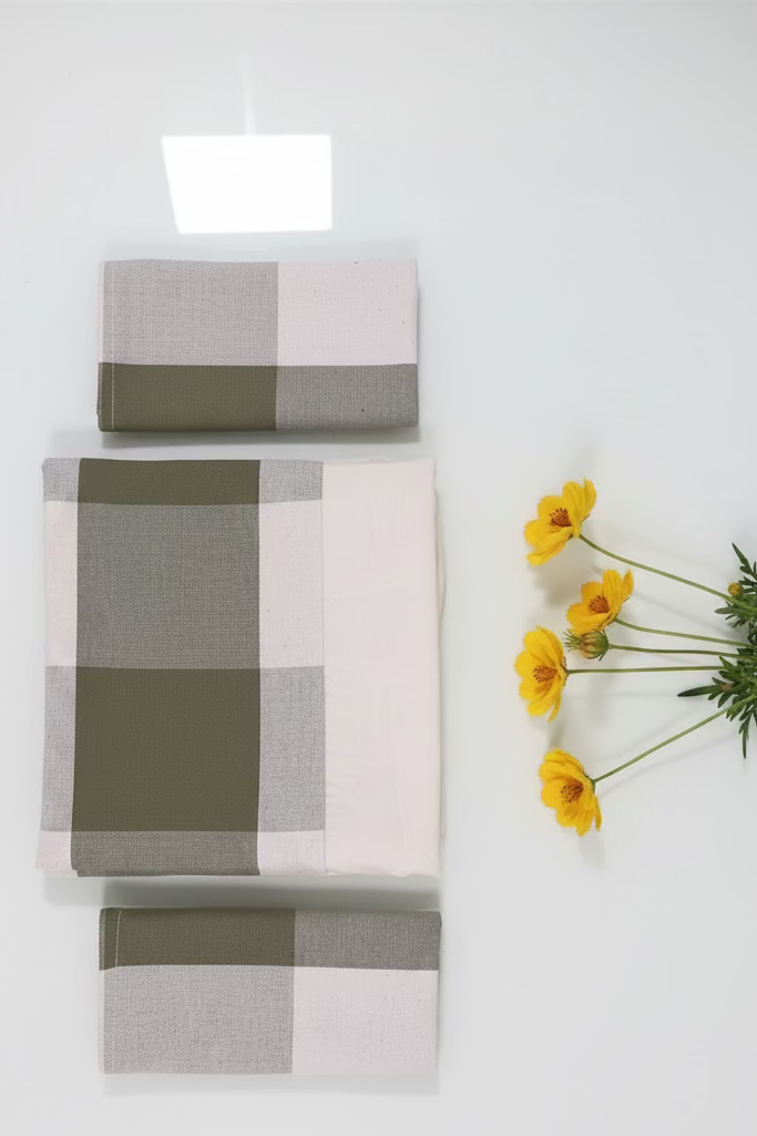 Bedsheets-Queen daily use border bedsheets