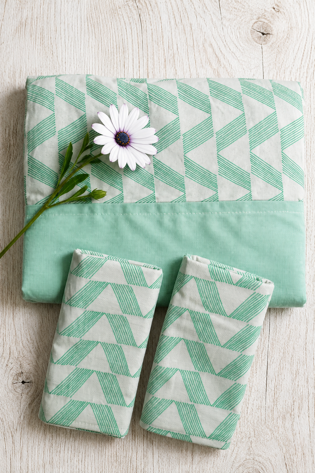 Bedsheets-Queen daily use border bedsheets