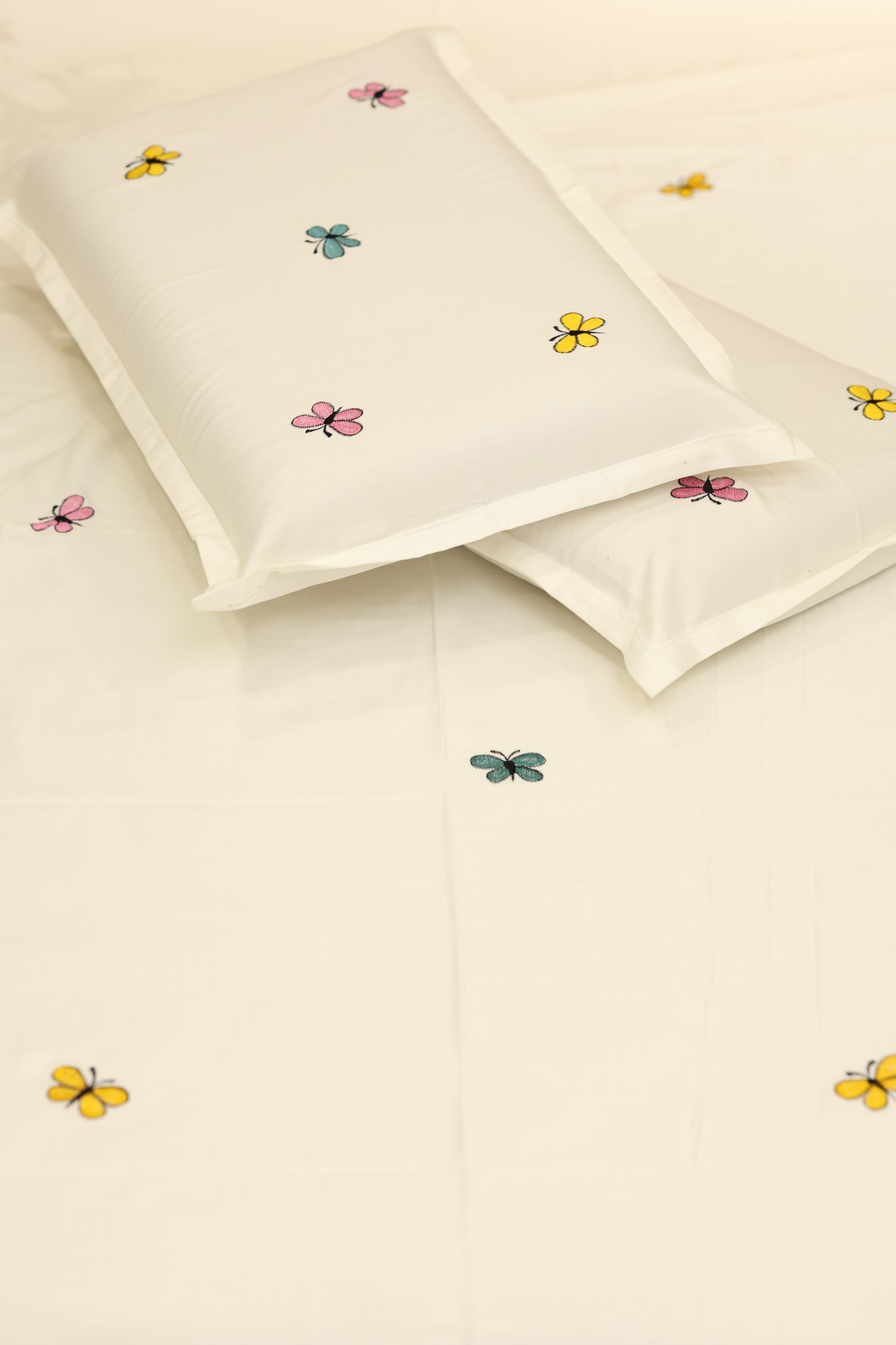 Bedsheets - King Premium Machine embroidery bedsheets MEK