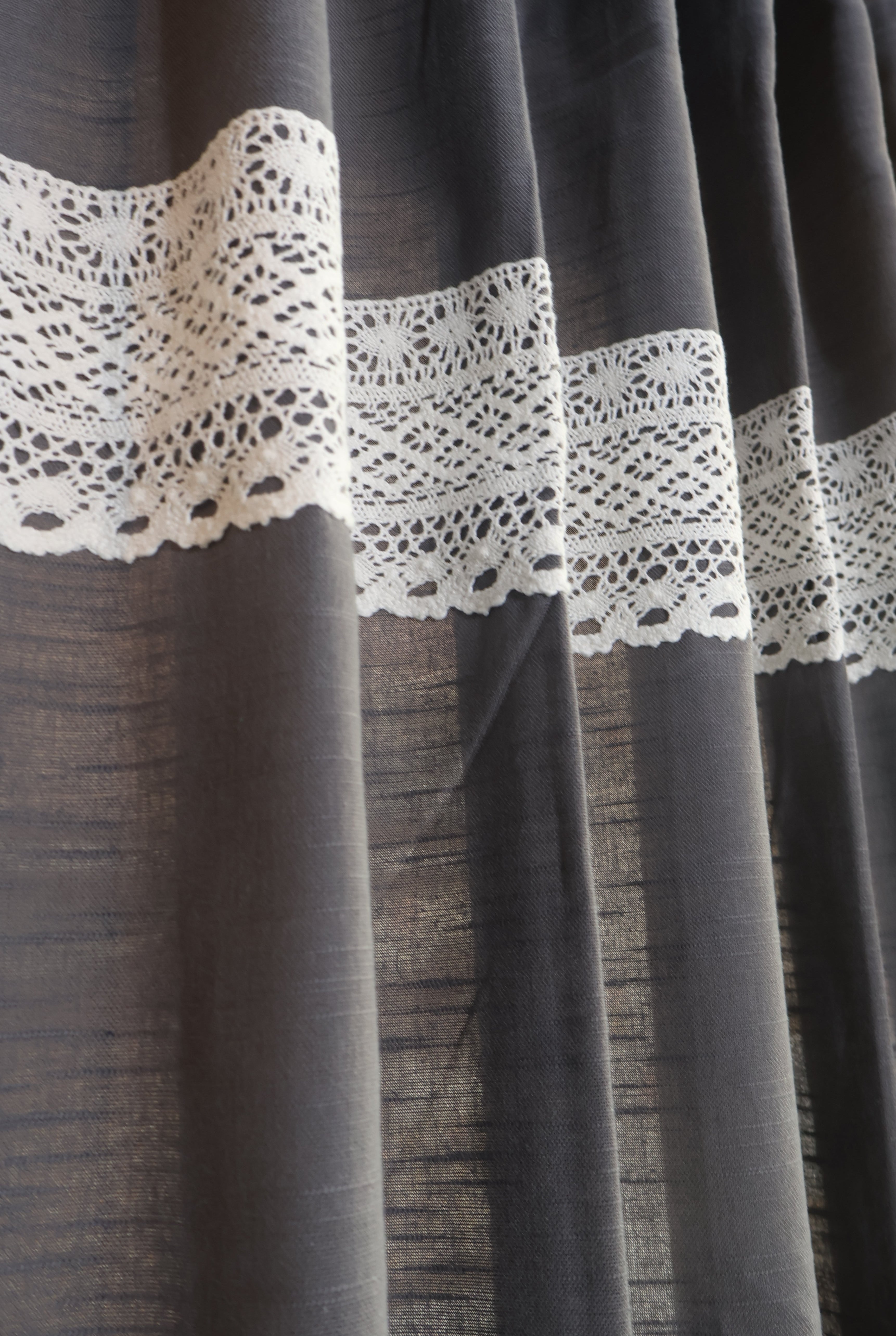Curtain : Opaque Back tab curtains
