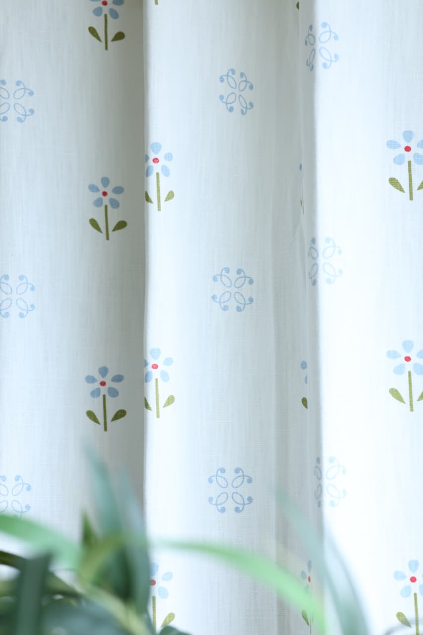 Curtains - Daisy Bloom Printed Opaque Curtain