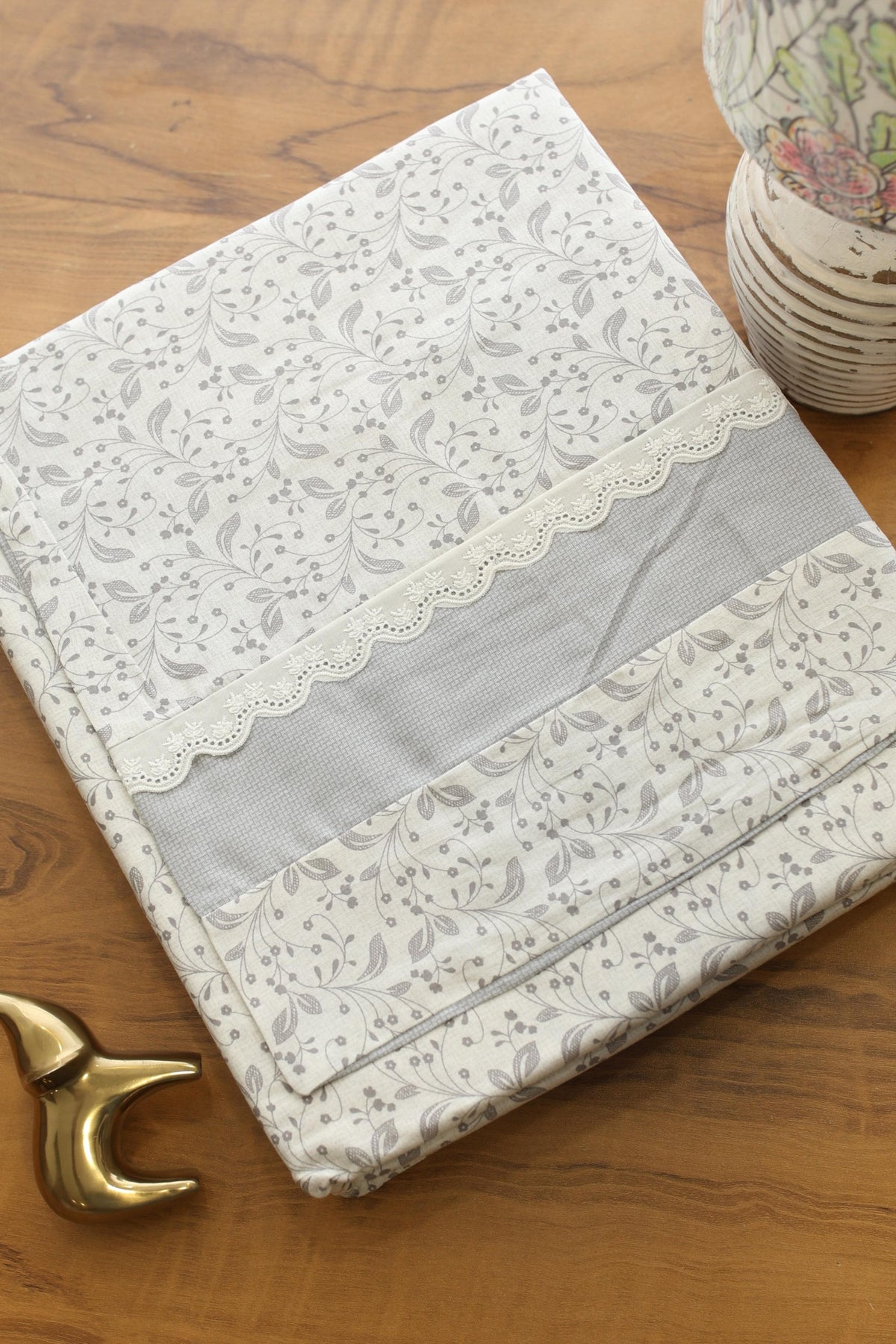 Bedsheets - Premium King cotton lace bedsheets majestic