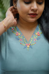 Kurti with sleeve