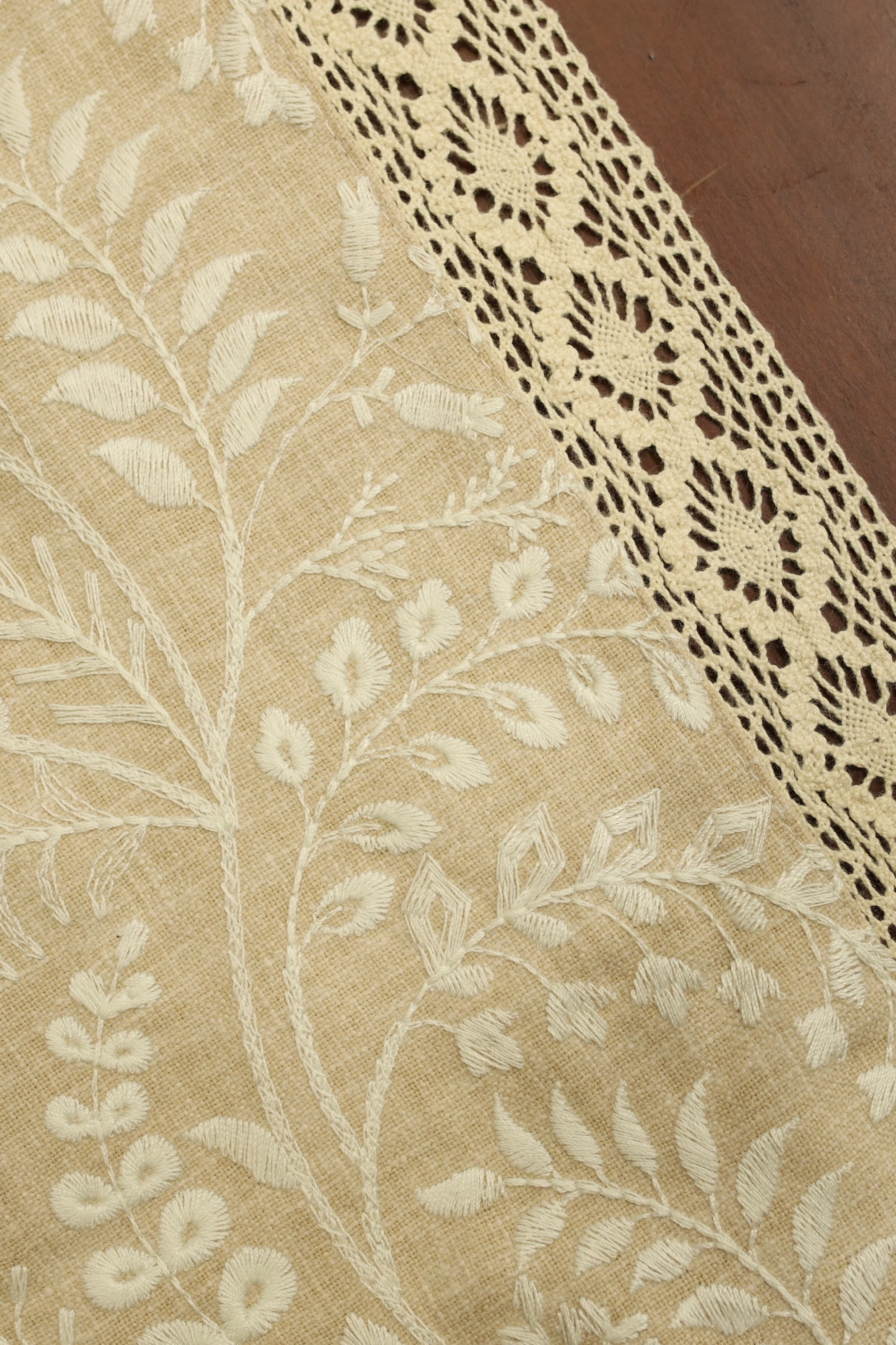 Embroidered Floral 8 seater Table Runner with Lace Border