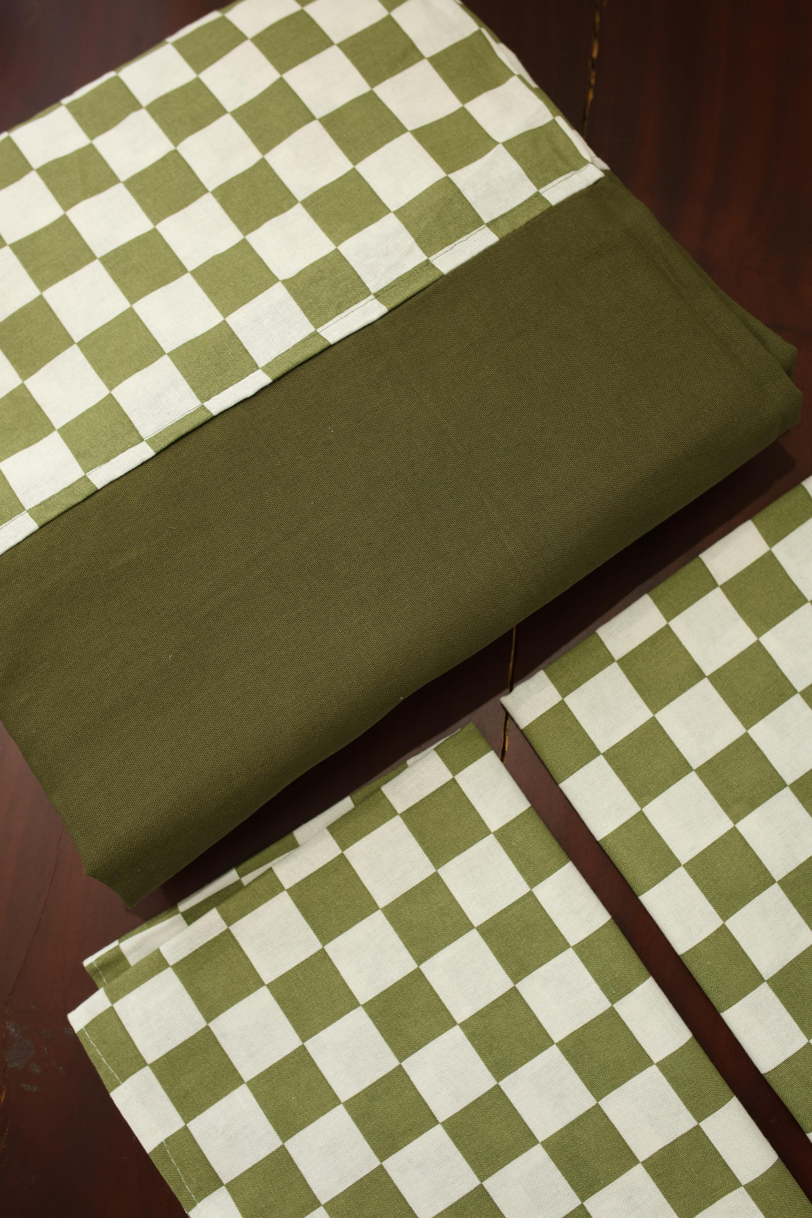 Bedsheets - King Daily use border bedsheets