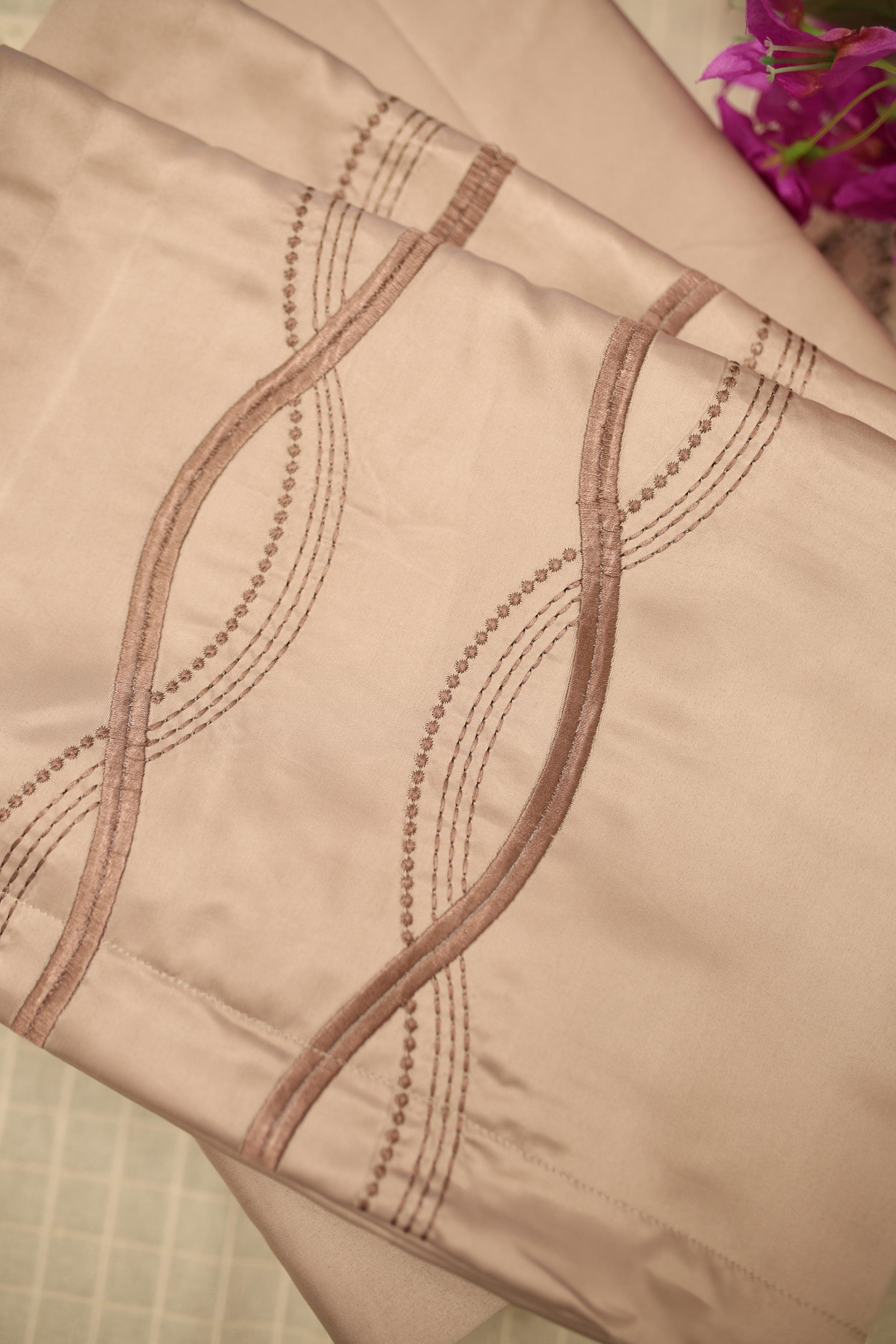 Bedsheets - Essential Queen size bedsheet