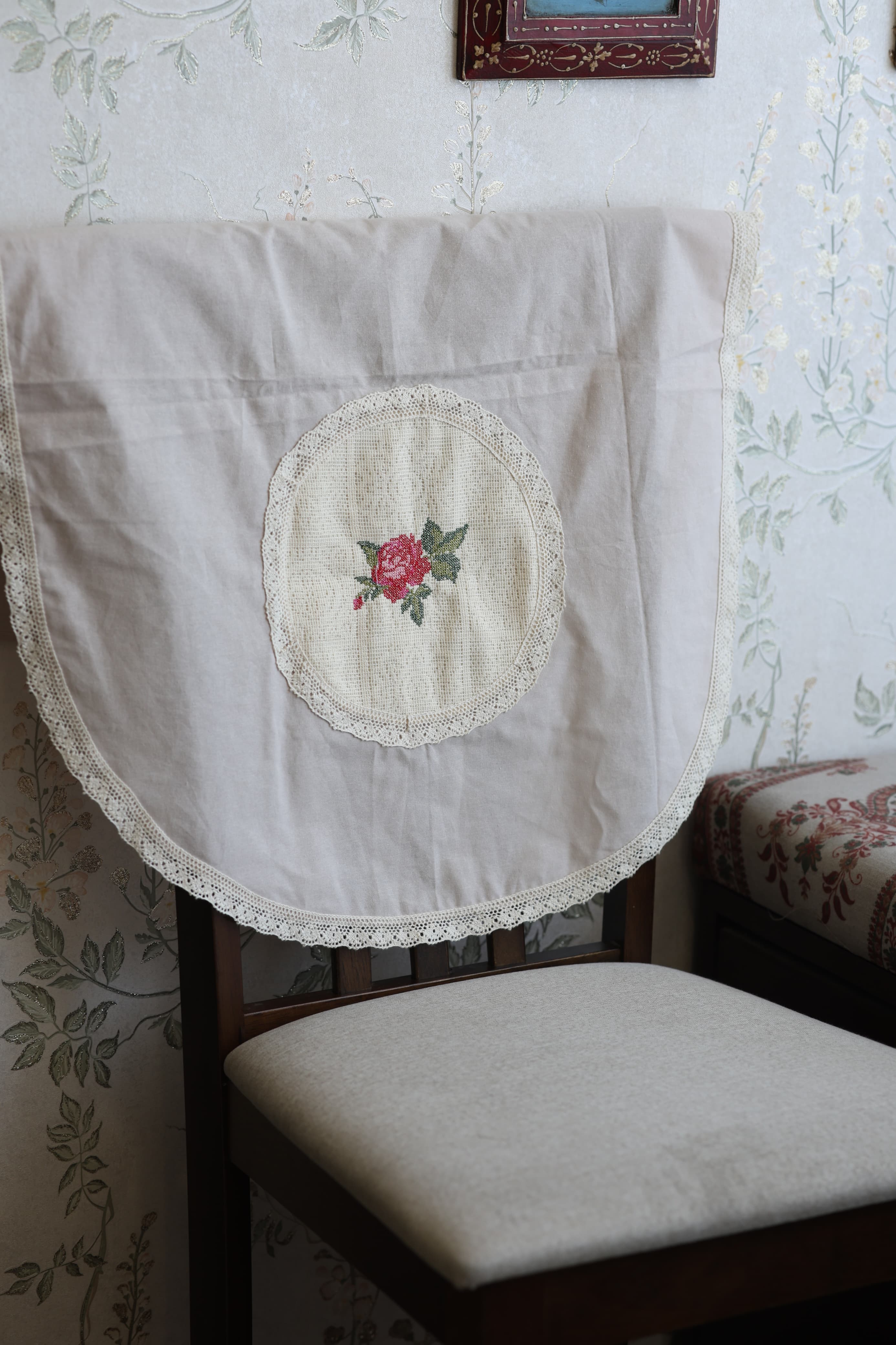 Chair / sofa back - cross stitch embroidery 3+1+1