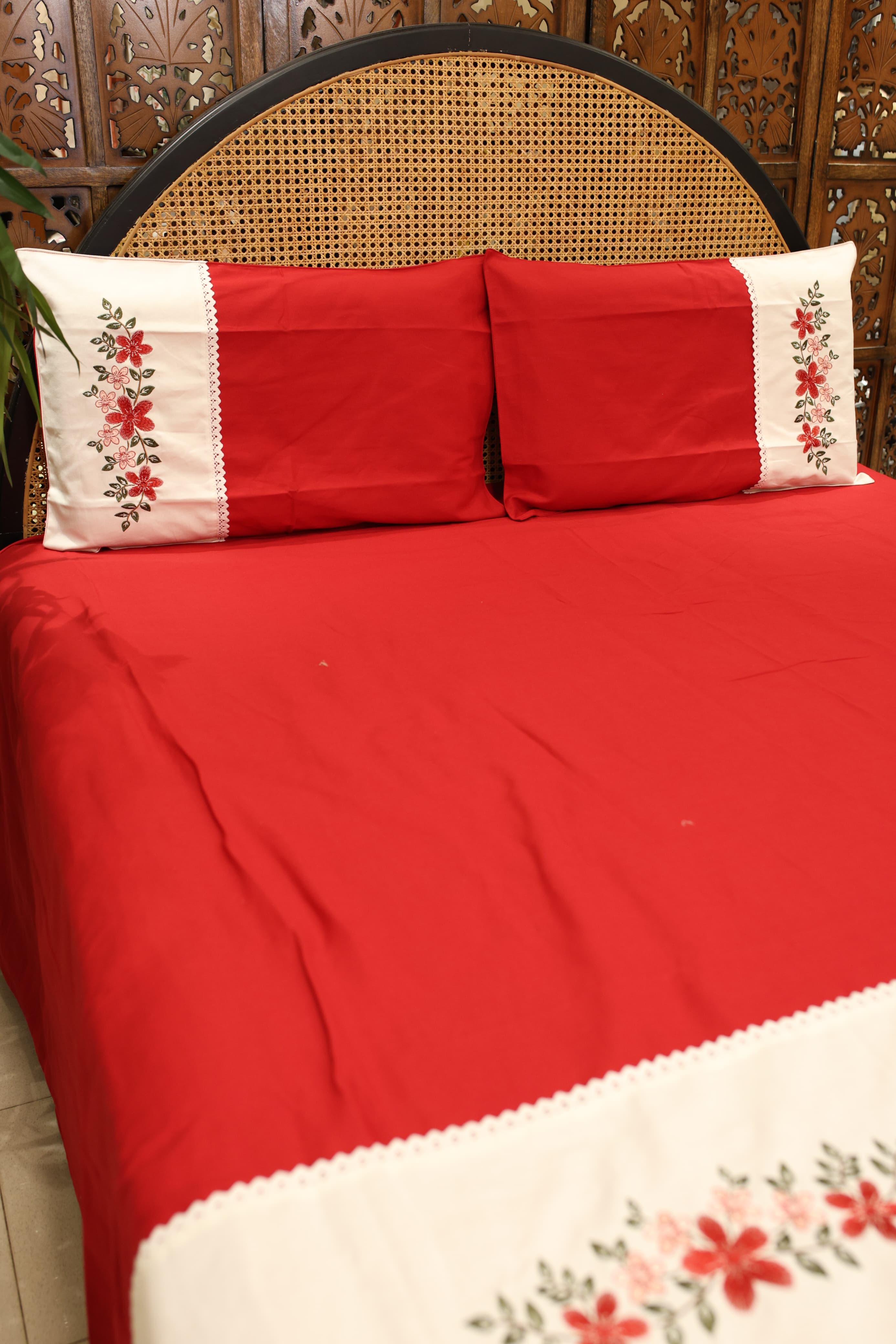 Queen Size Premium machine embroidery Christmas Theme Bedsheet Set - Xmas Edition