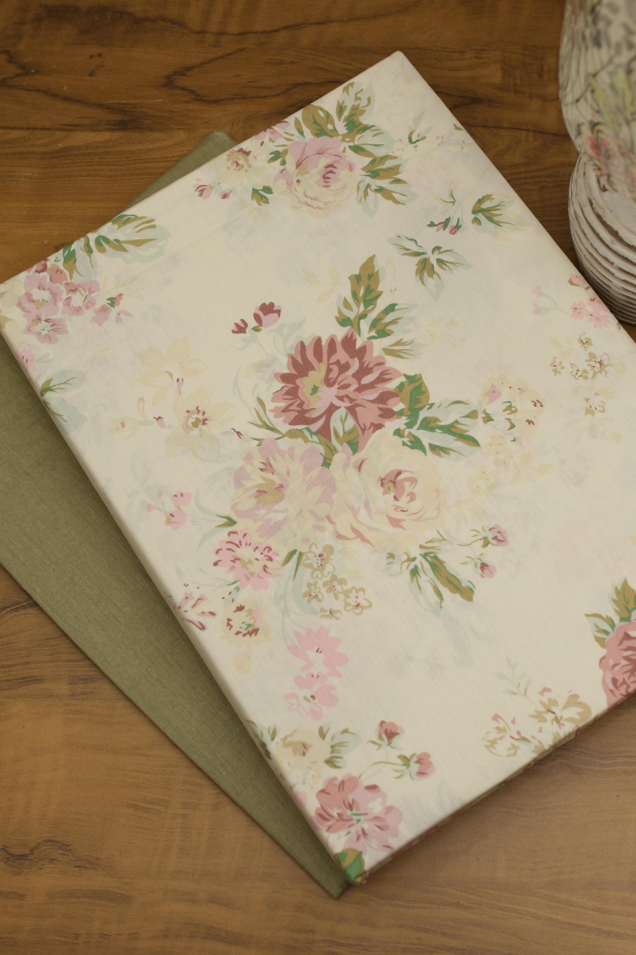Bedsheets - Queen Soft cotton floral bedsheets (buzz)