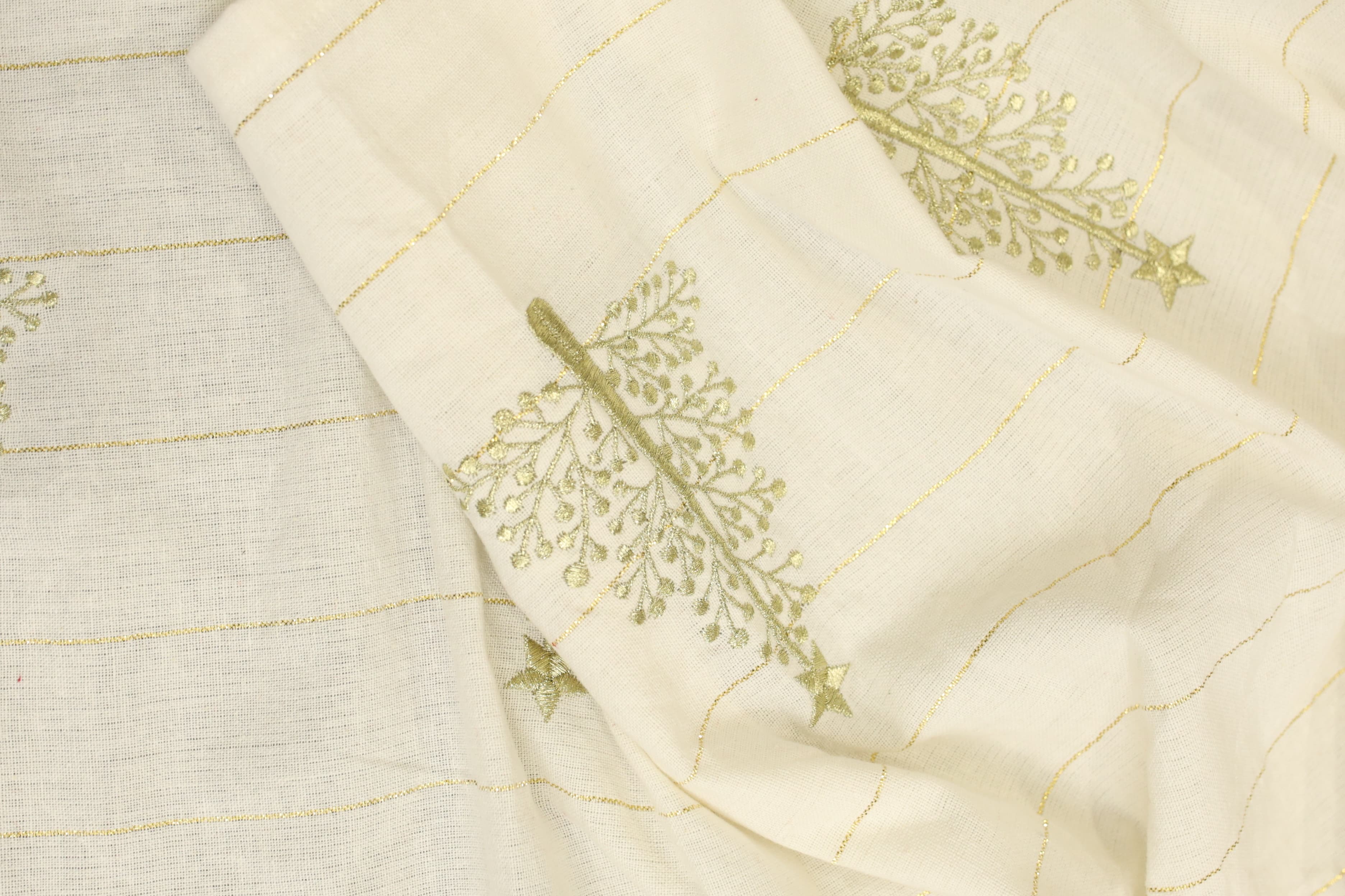Table cloths - 6 seater Xmas edition