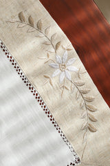 Table Runner - embroidery / Table centre