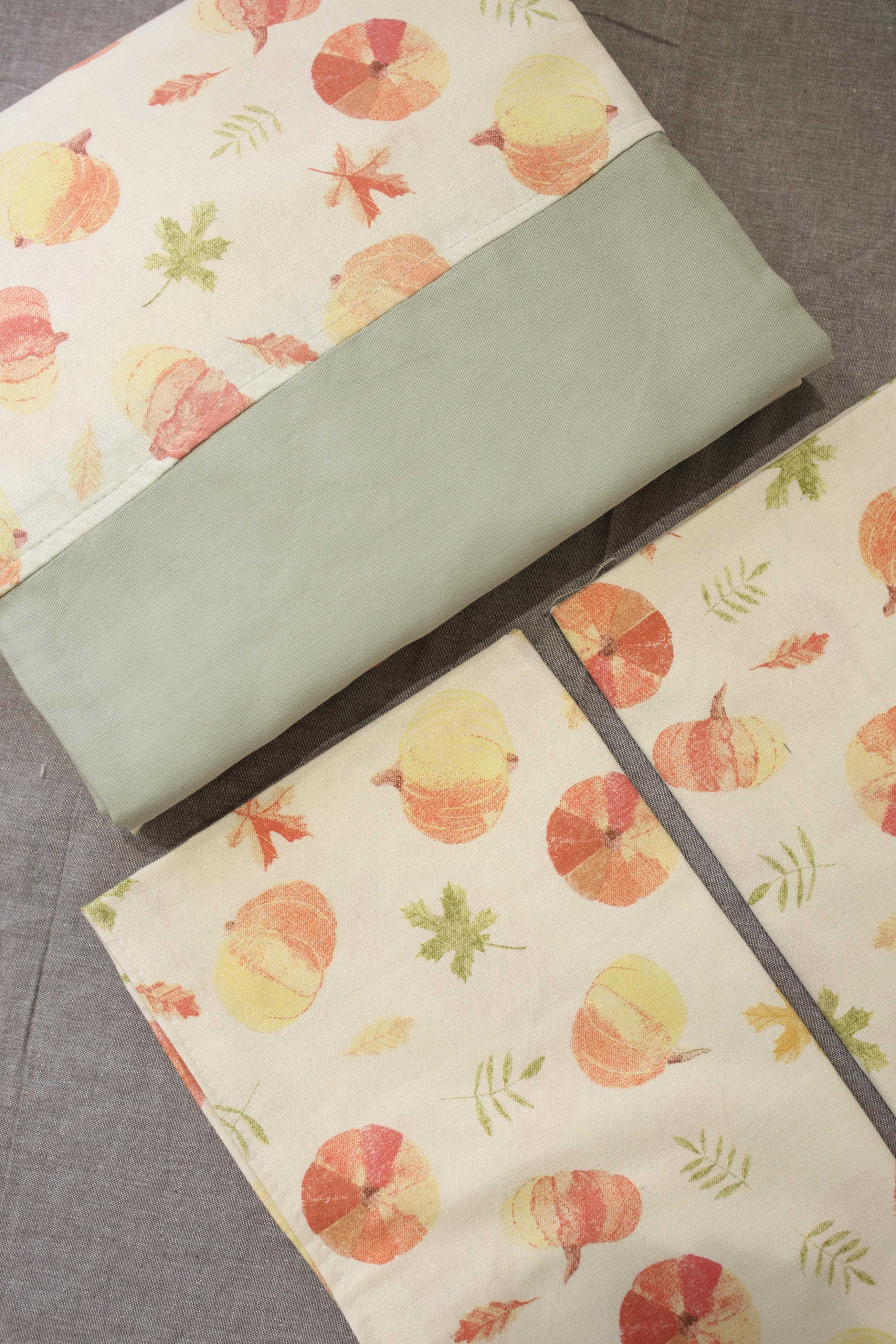 Bedsheets - King Daily use border bedsheets