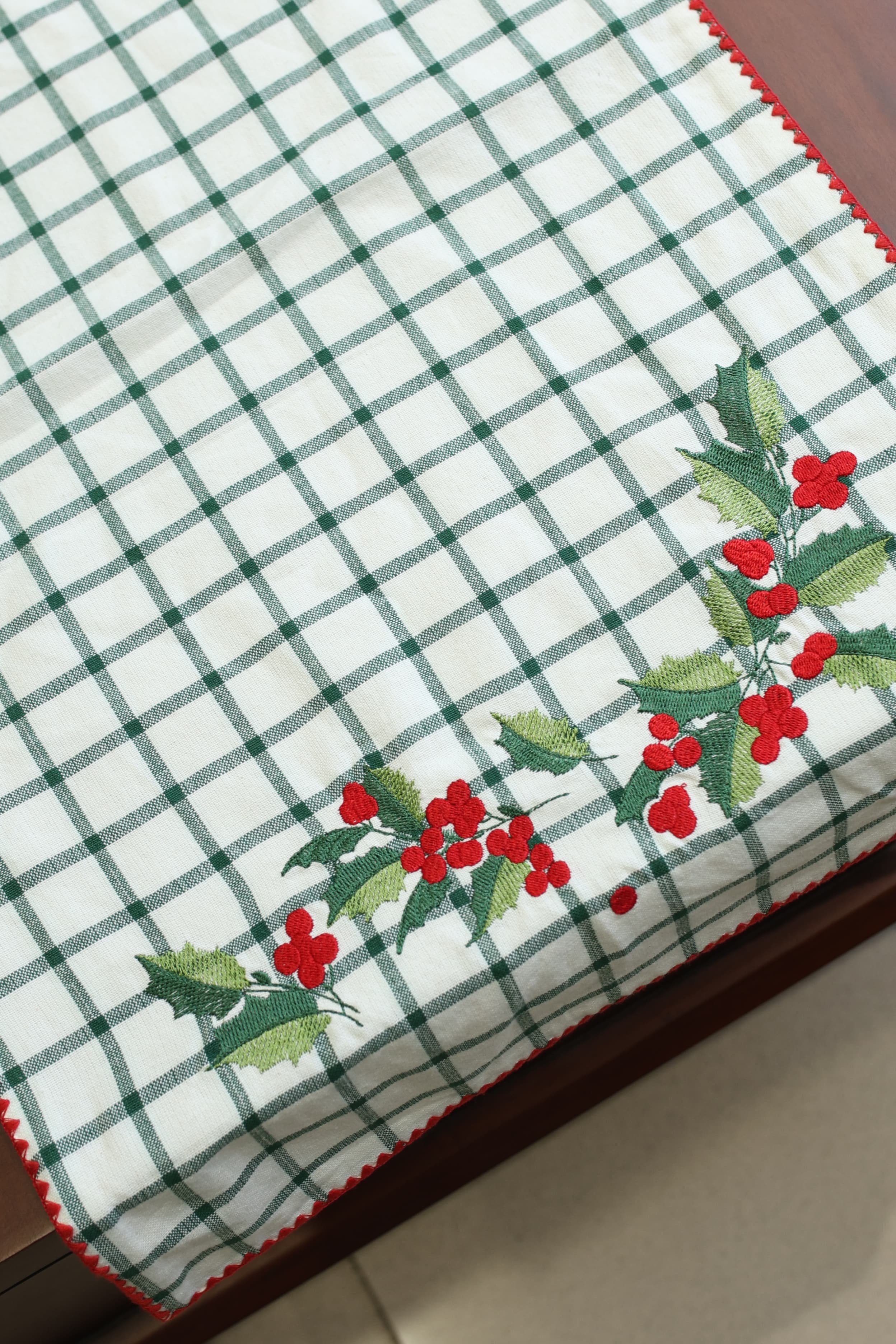 Table Runner - 4 Seater Xmas edition