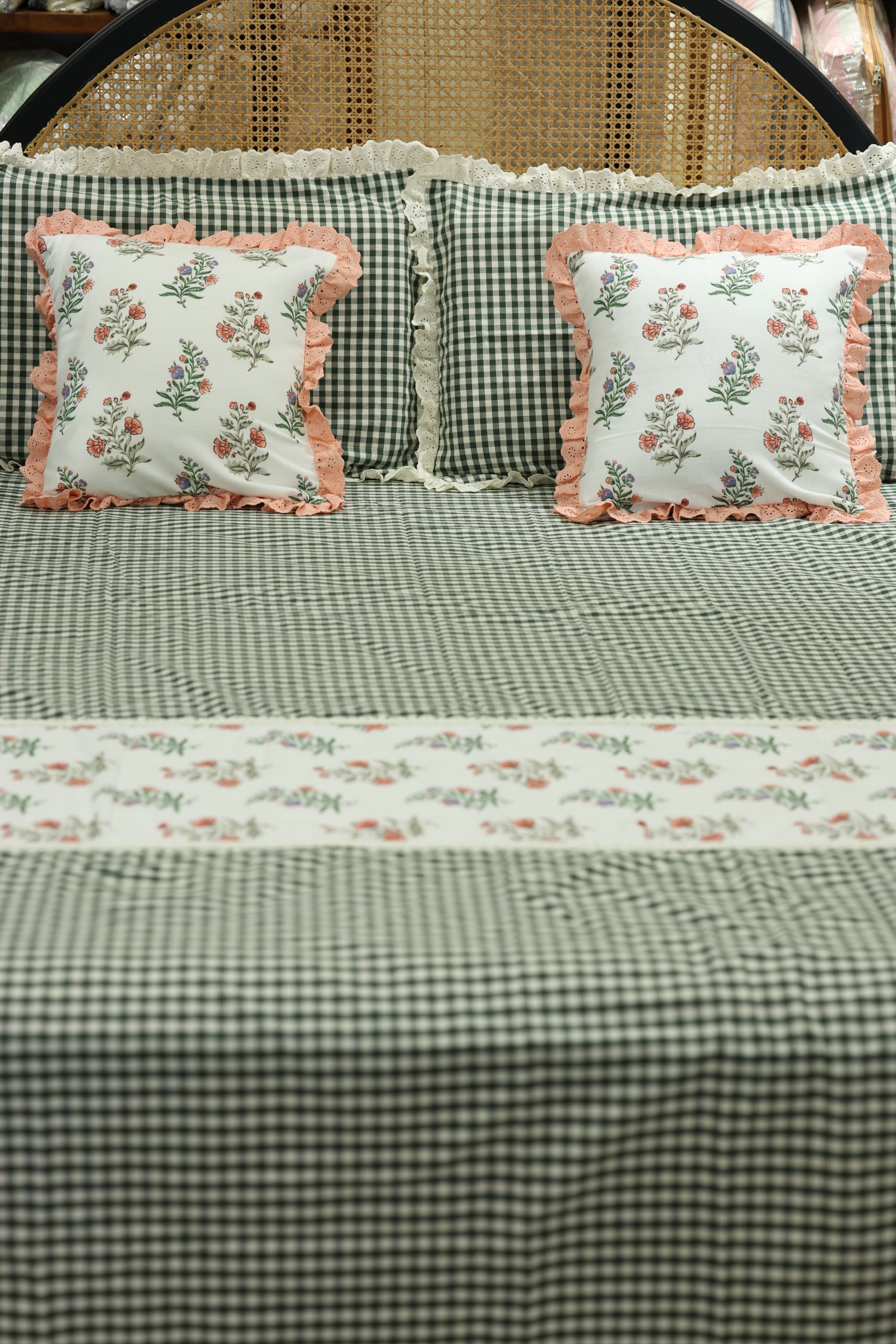 Bedsheets - Premium Queen check floral lace bedsheet with cushion covers bud