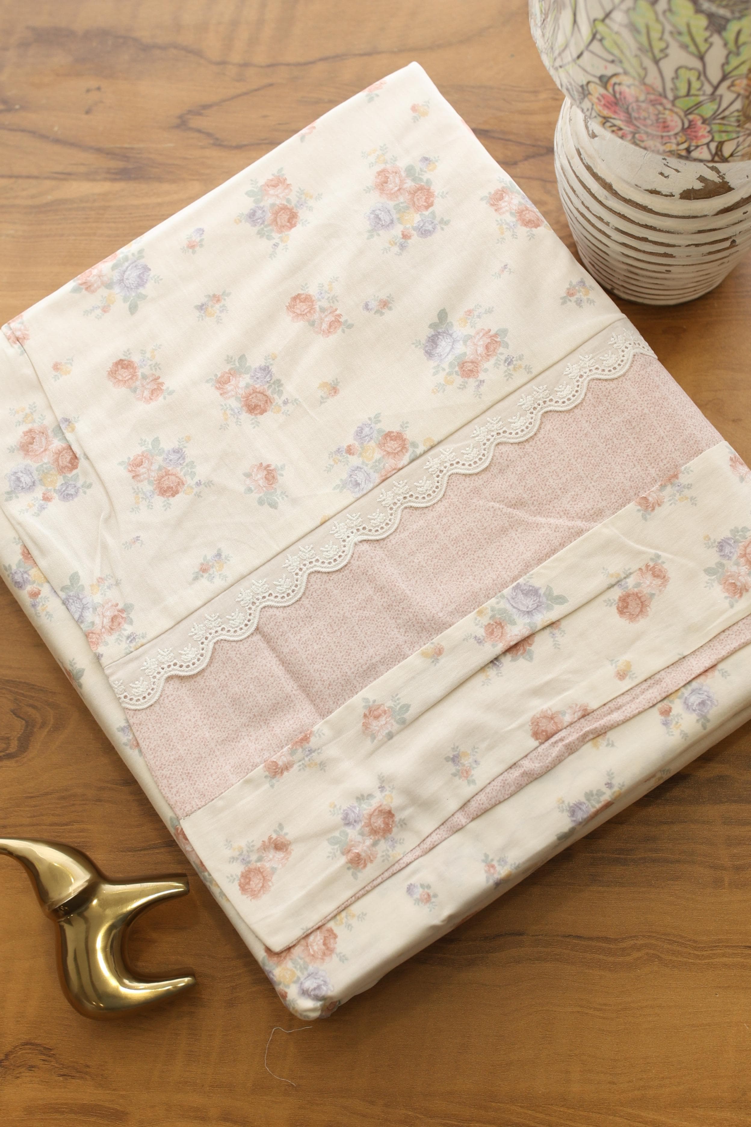 Bedsheets - Premium King cotton lace bedsheets majestic