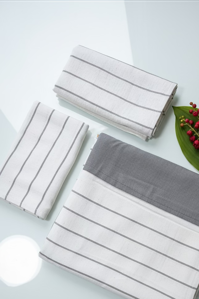 Bedsheets-Queen daily use border bedsheets