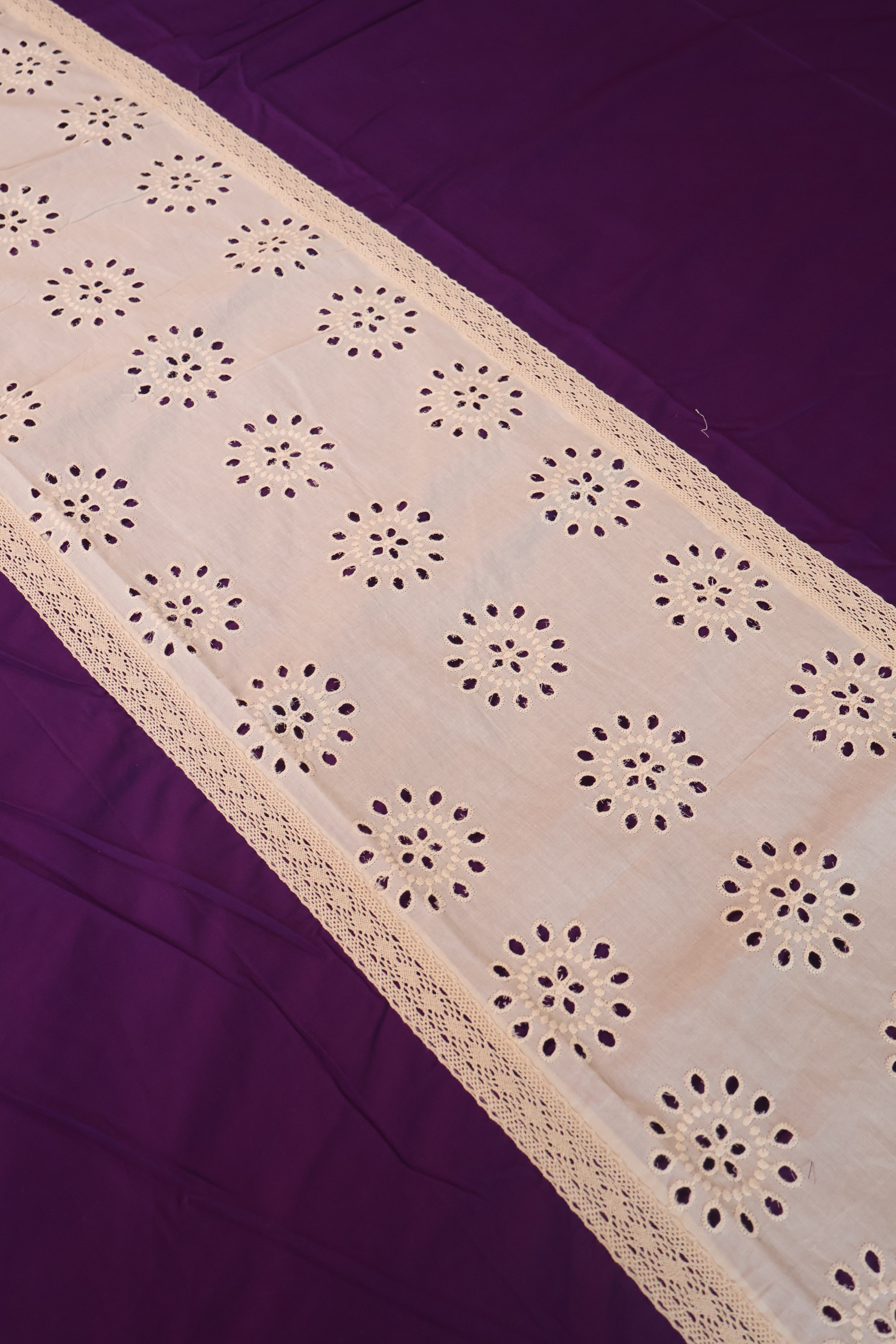 Bedsheets - Premium designer king bedsheets dd lace