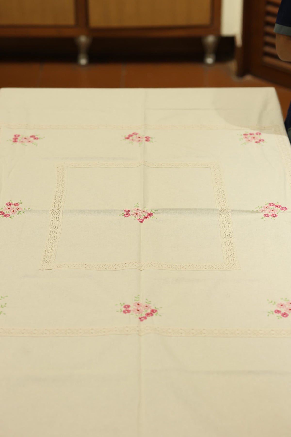 Table cloth - 6 seater cross stitch embroidery (Copy)