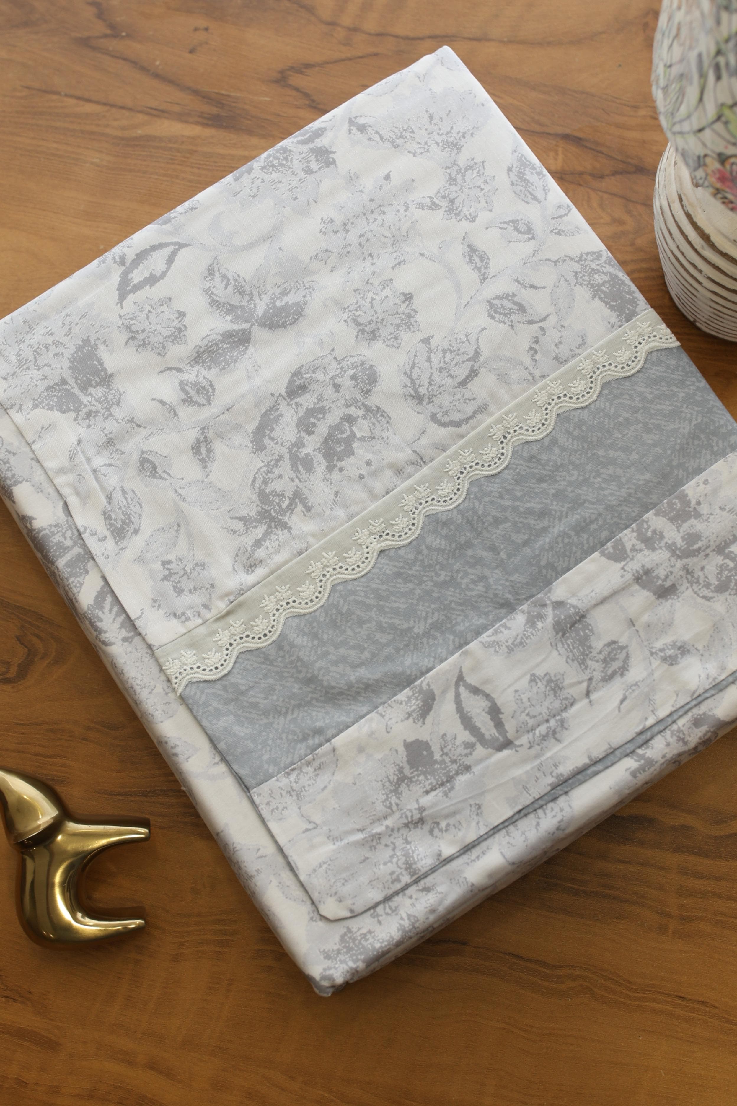 Bedsheets - Premium King cotton lace bedsheets majestic