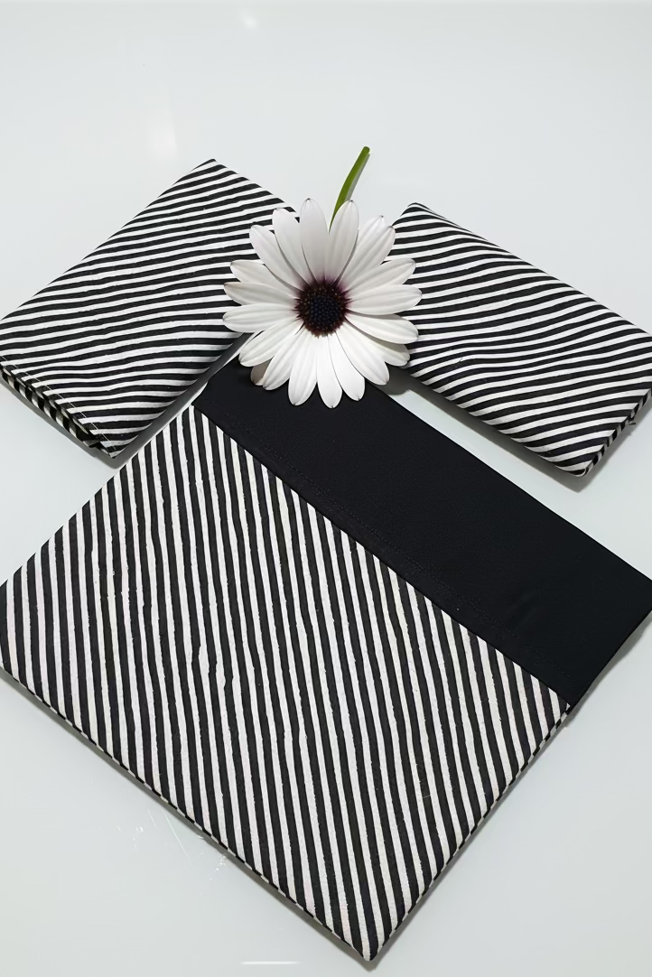 Bedsheets - King Daily use border bedsheets