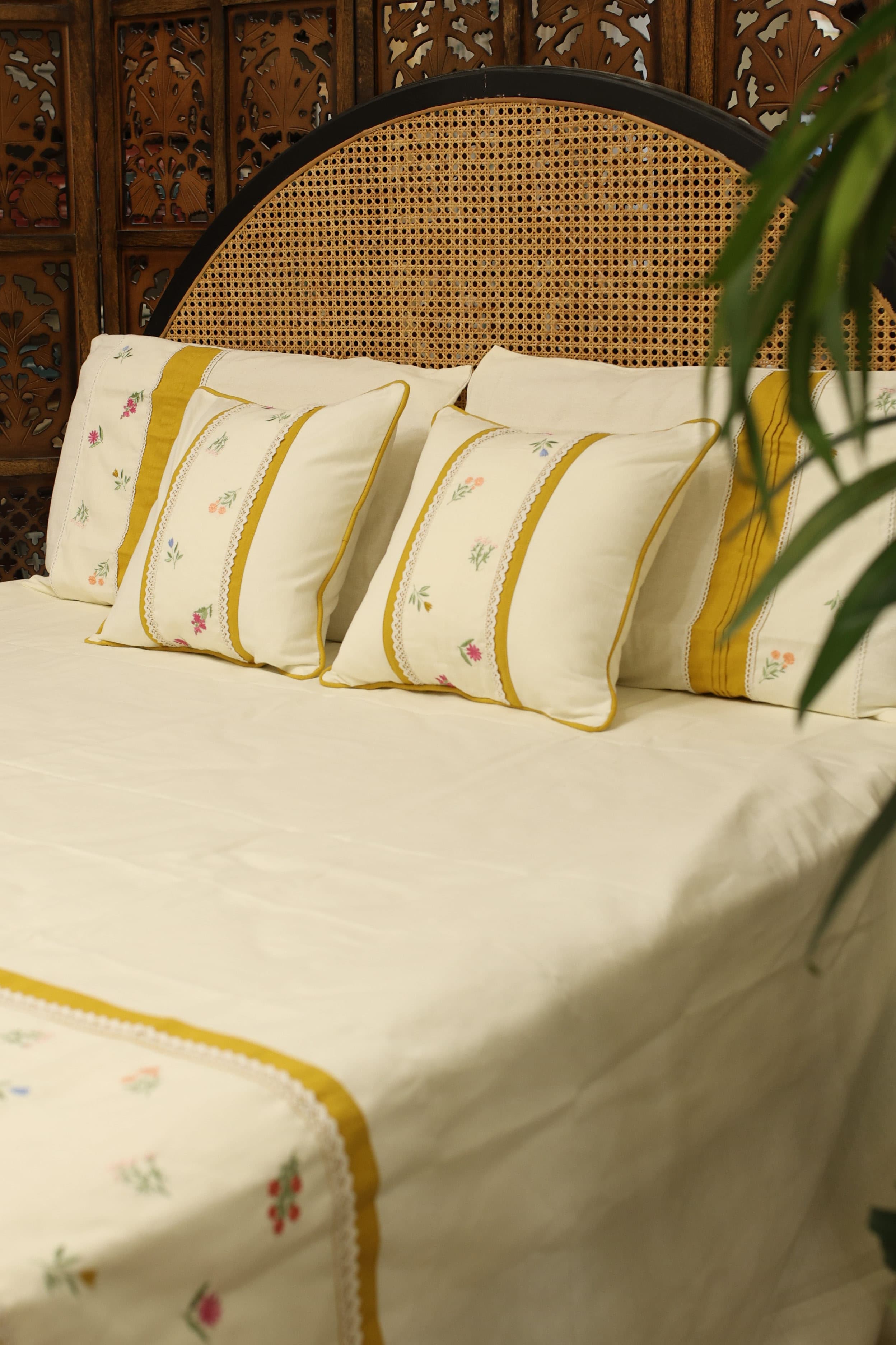 Bedsheets - Queen premium Machine Embroidery Bedsheet multi