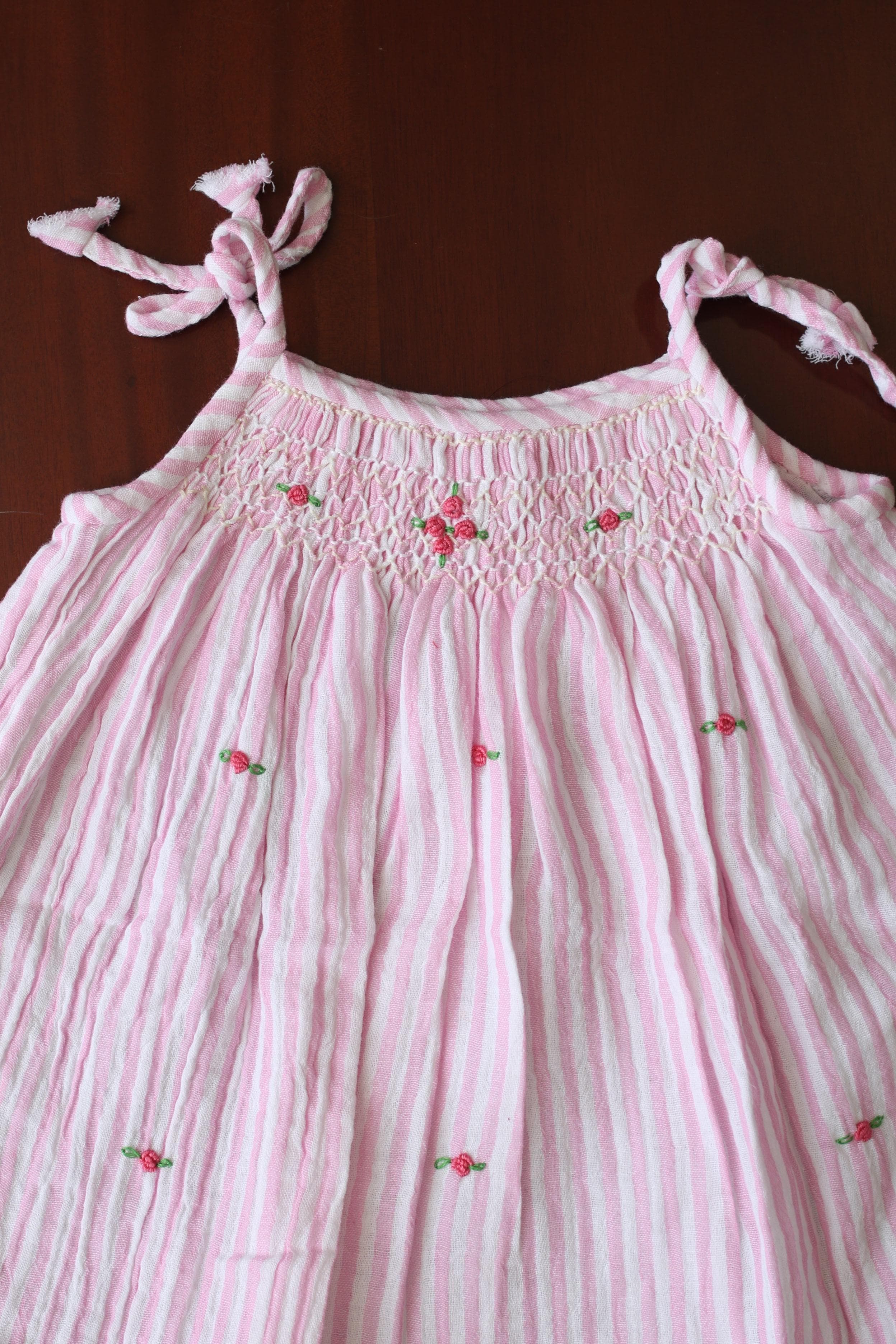 Kids smocked dress 6-10 month