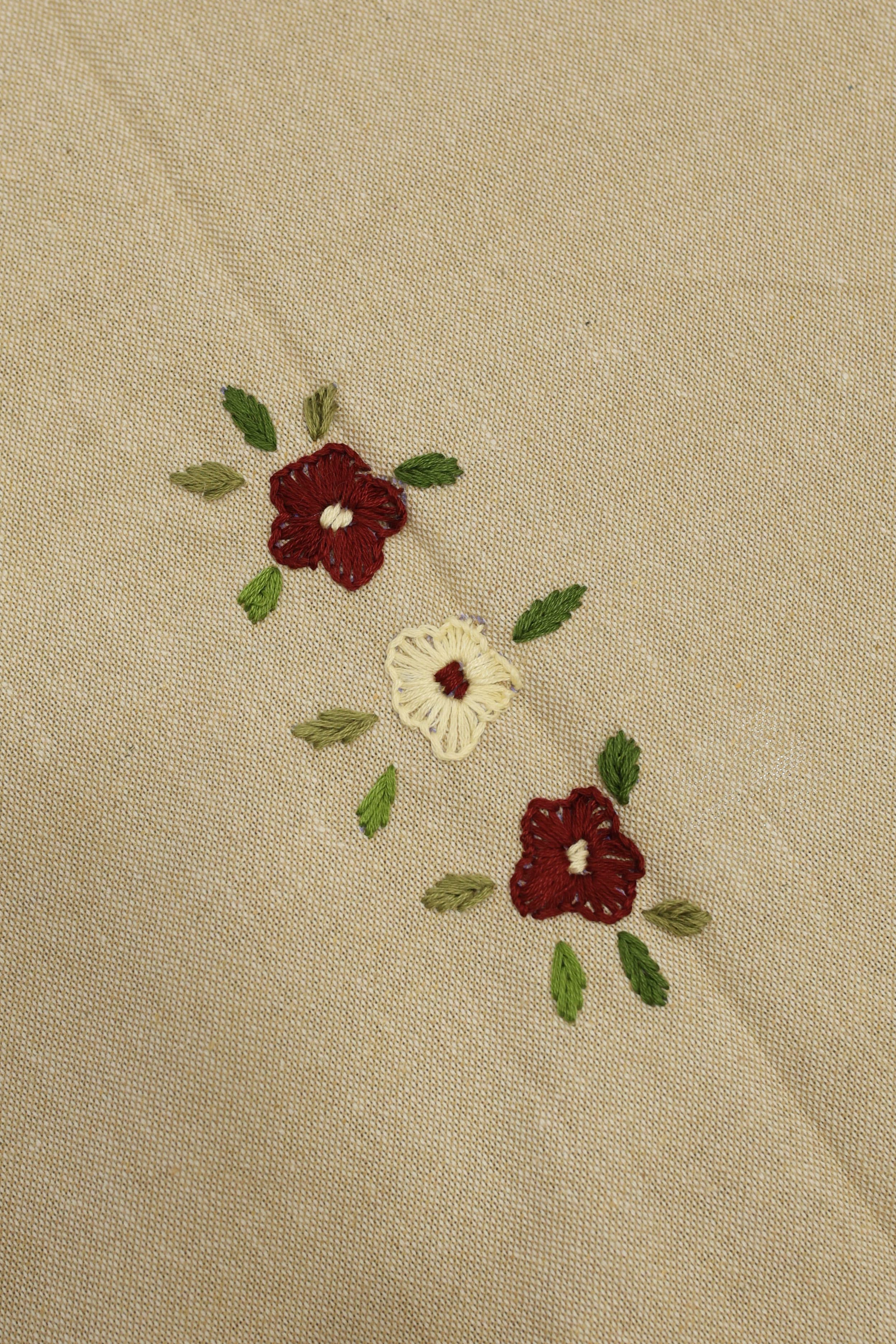 Table cloth - 6 seater hand embroidery hand embroidery
