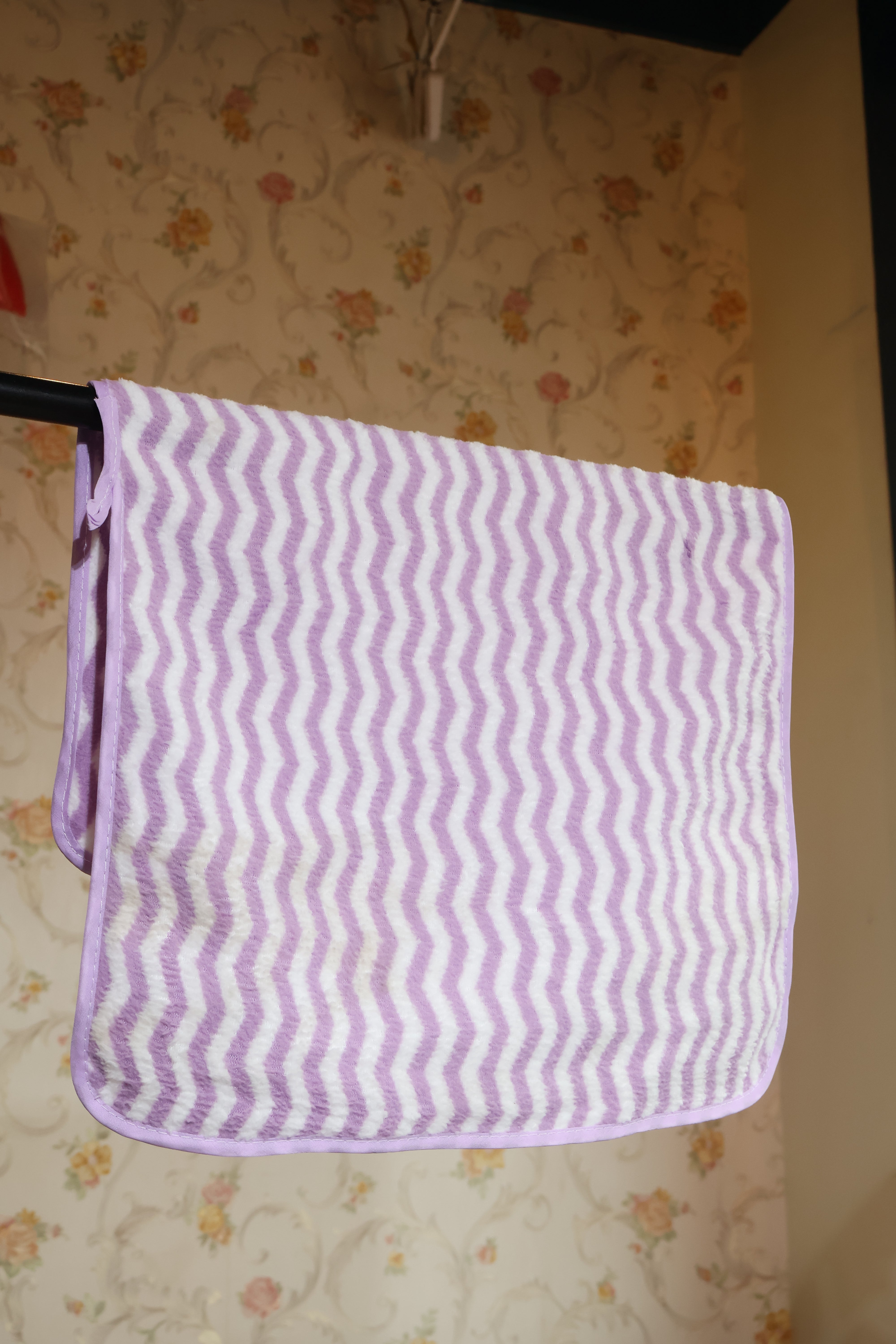 Hand towel(38cm *58cm) with Hanging Loop