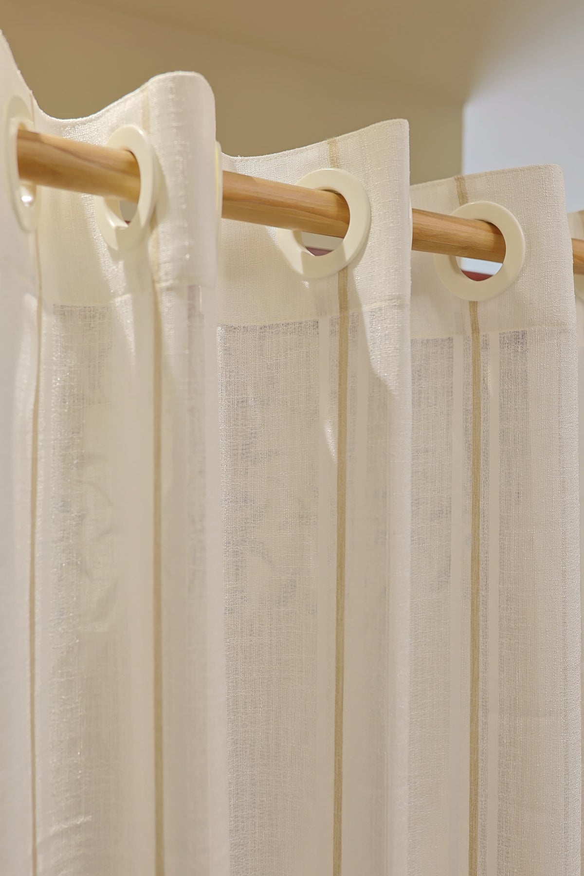 Curtains - Sheer curtains off white