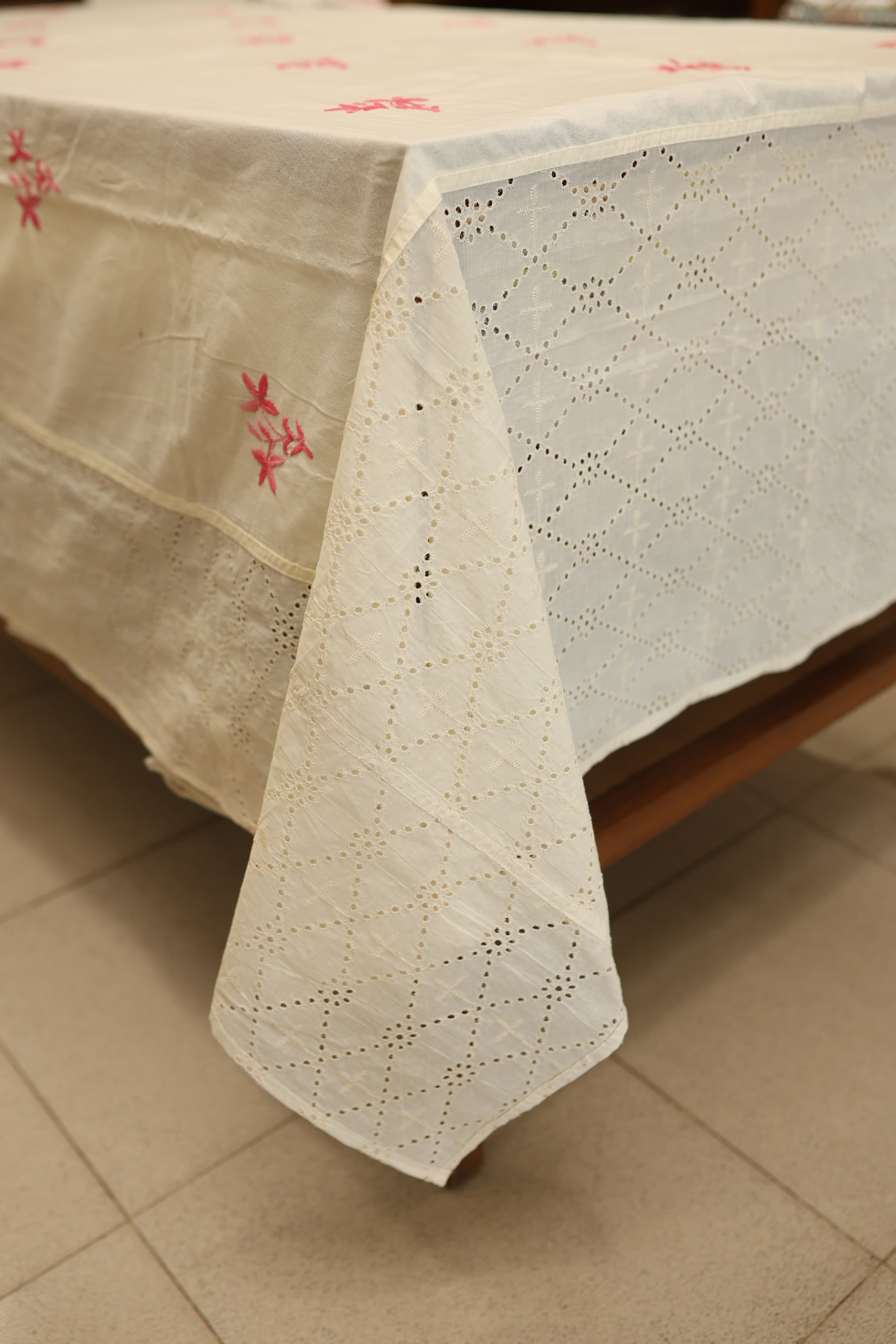 Table cloth -6 seater Hand embroidery