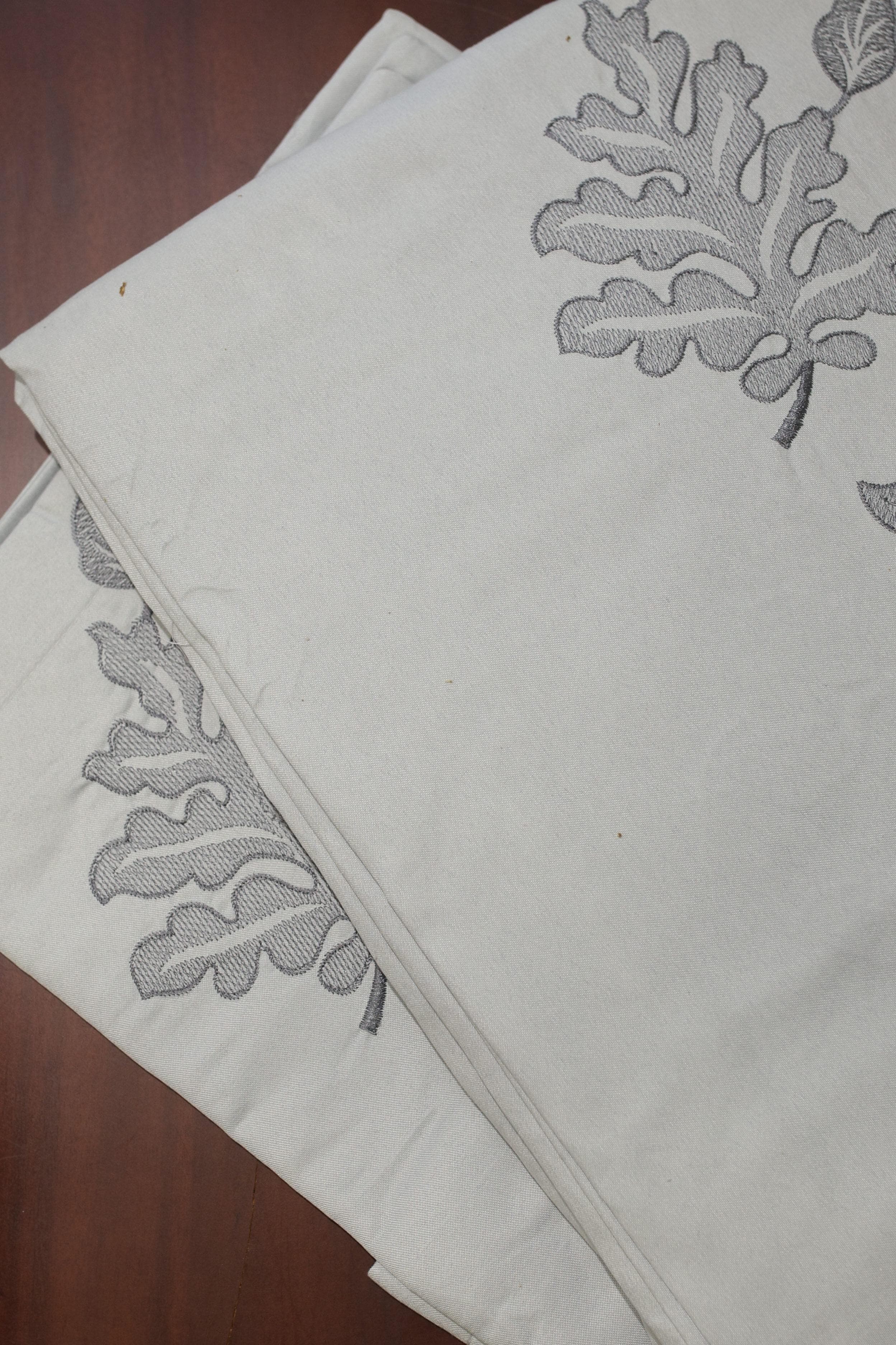Elegant Embroidery Queen Bedsheet Set MEQ