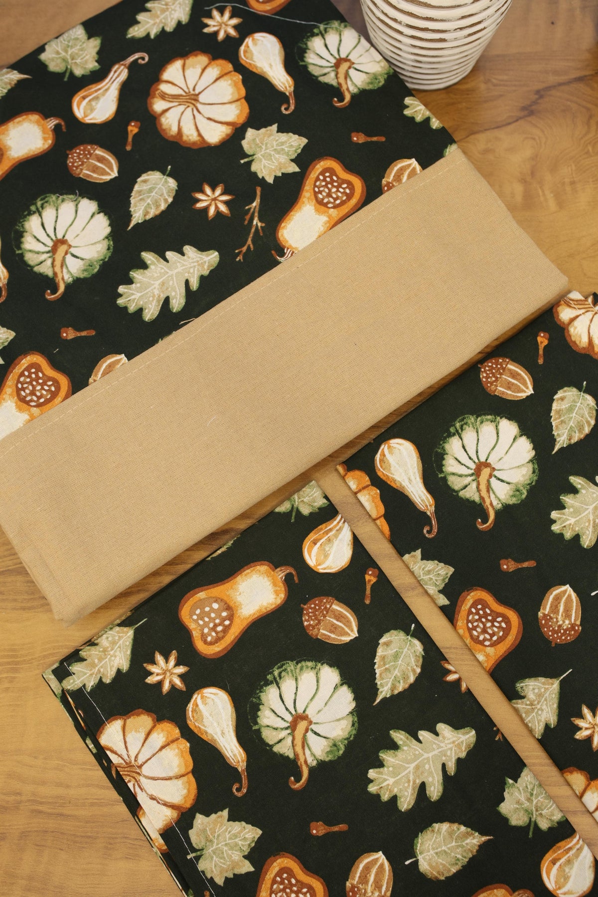 Bedsheets - Queen daily use border bedsheets