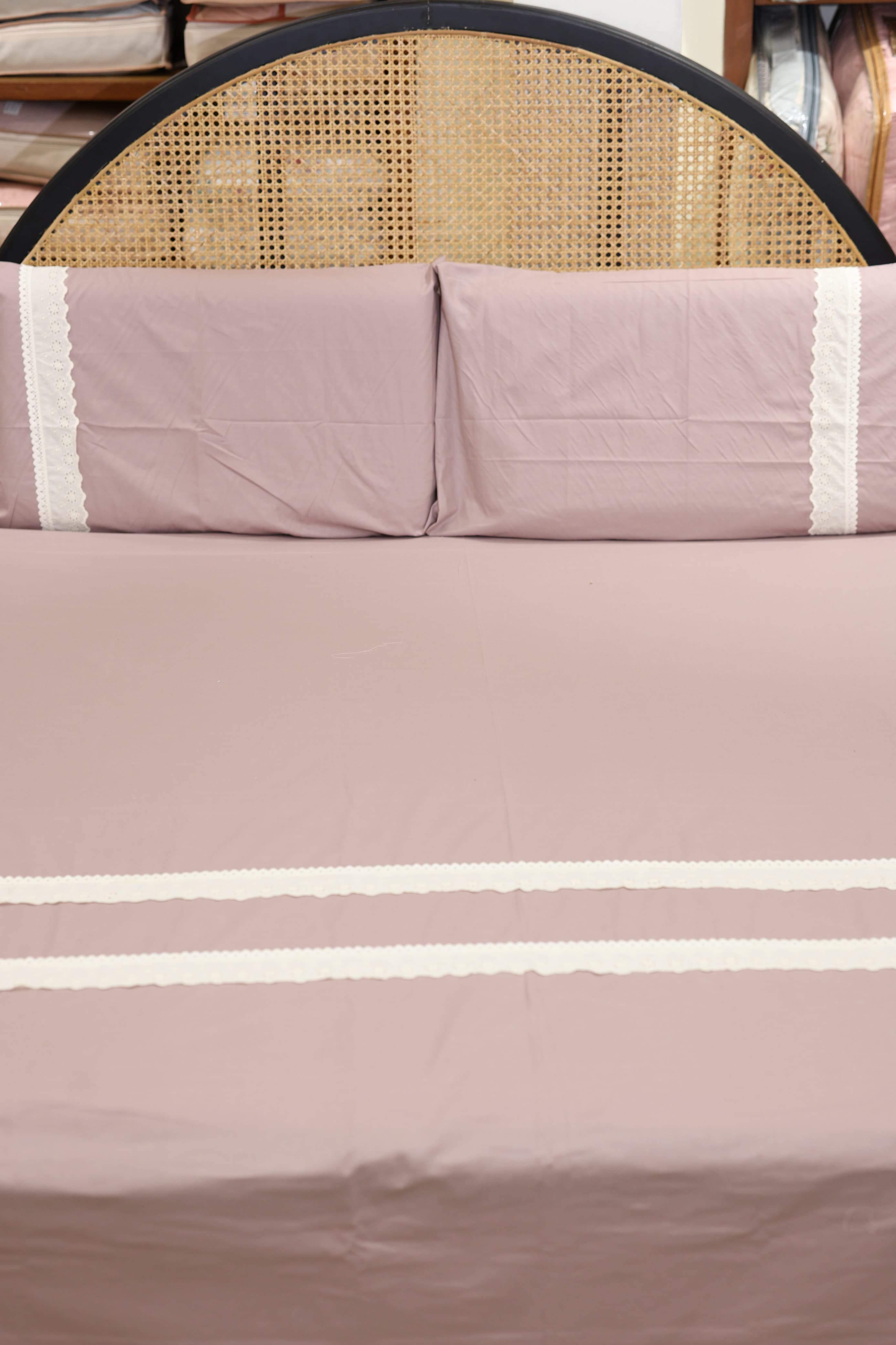 Premium Soft Cotton Lace Bedsheet Set – King Size