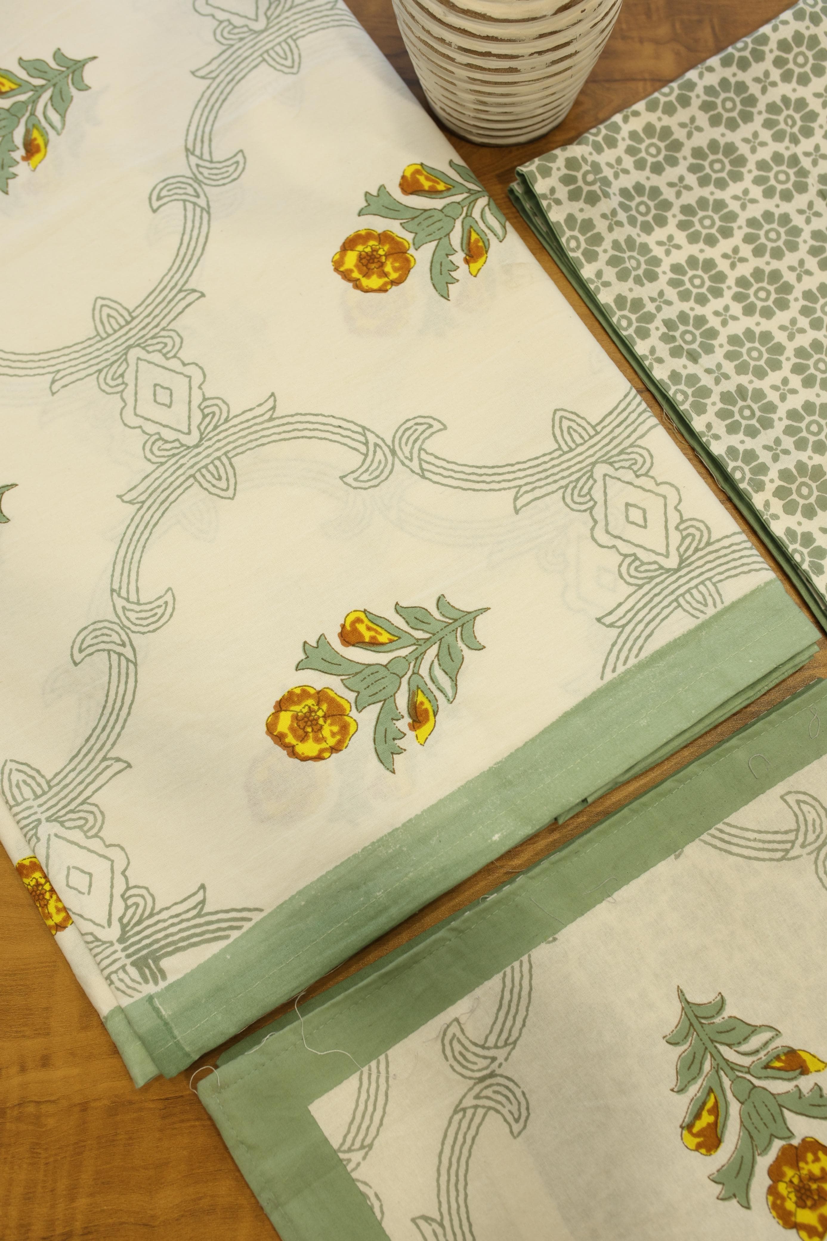 Bedsheets - Handblock queen rajwada print bedsheets