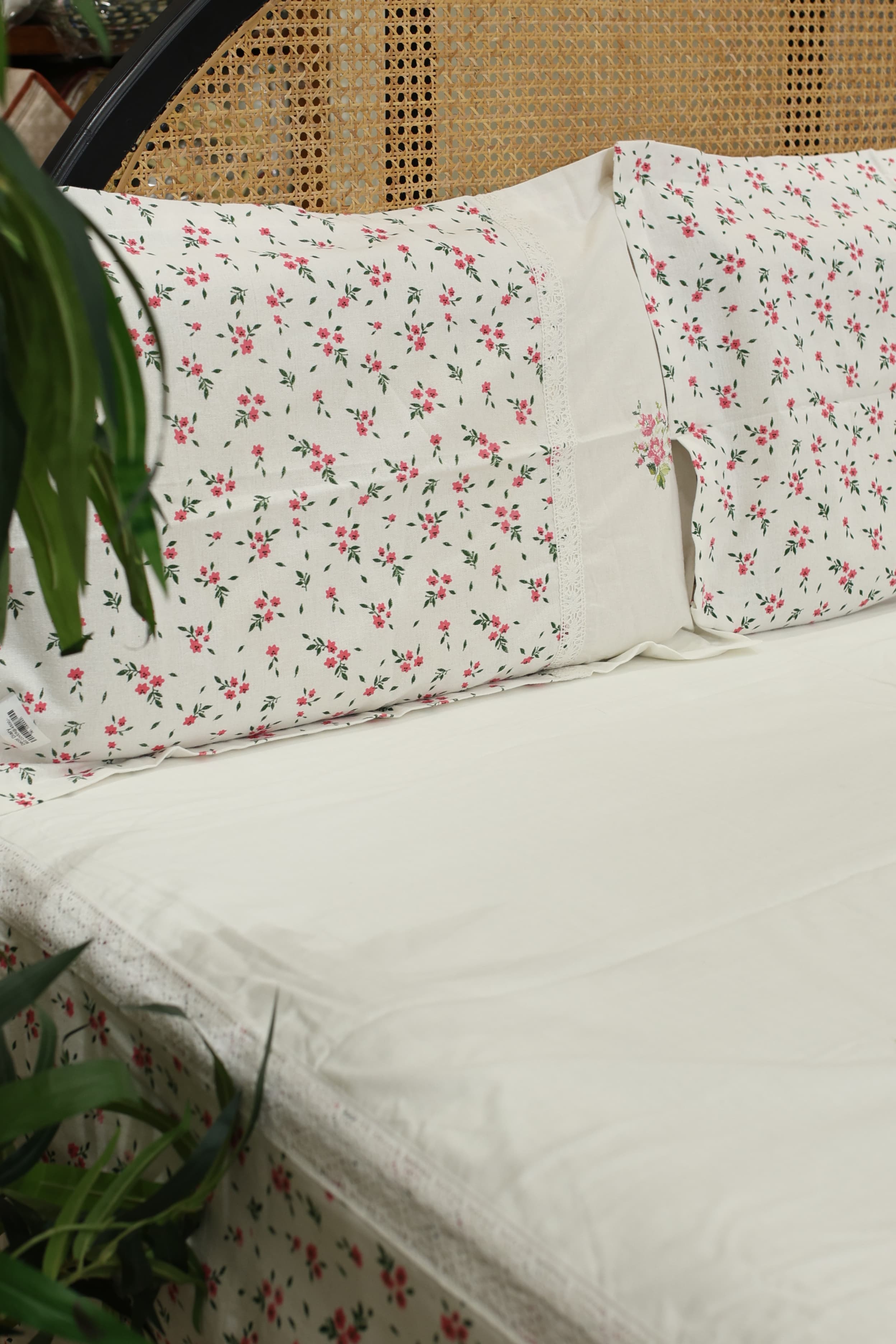 Floral Print & Cross-Stitch Embroidery Handloom Cotton Bedspread Set